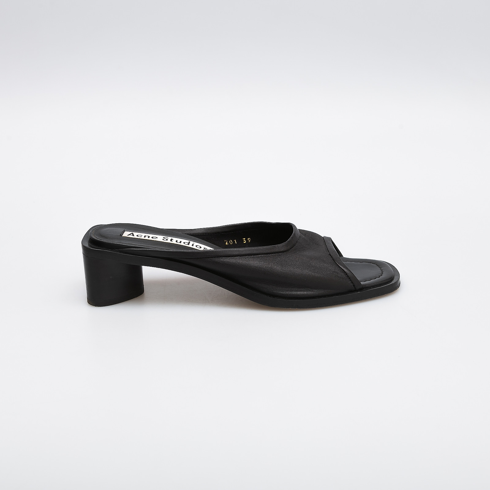 Туфли черного цвета Acne Studios - фото из каталога магазина брендовой одежды Second Friend Store Туфли Acne Studios - купить оригинал в секонд-хенде SFS - 1