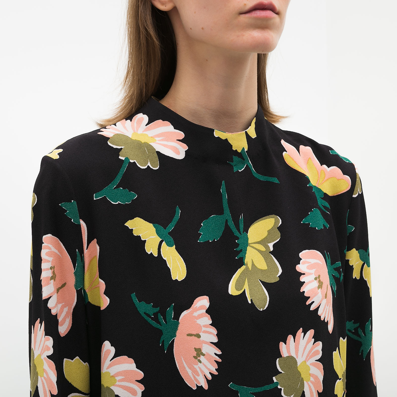 Блуза черного цвета Marni - фото из каталога магазина брендовой одежды Second Friend Store Блуза Marni - купить оригинал в секонд-хенде SFS - 4