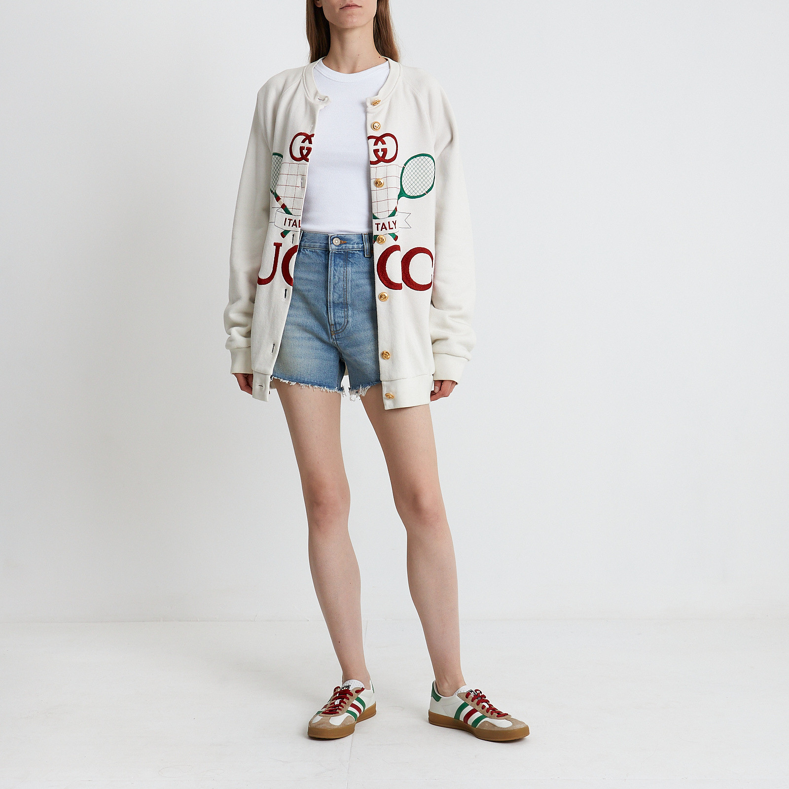 Шорты Disney x голубого цвета Gucci - фото из каталога магазина брендовой одежды Second Friend Store Шорты Disney x Gucci - купить оригинал в секонд-хенде SFS - 2