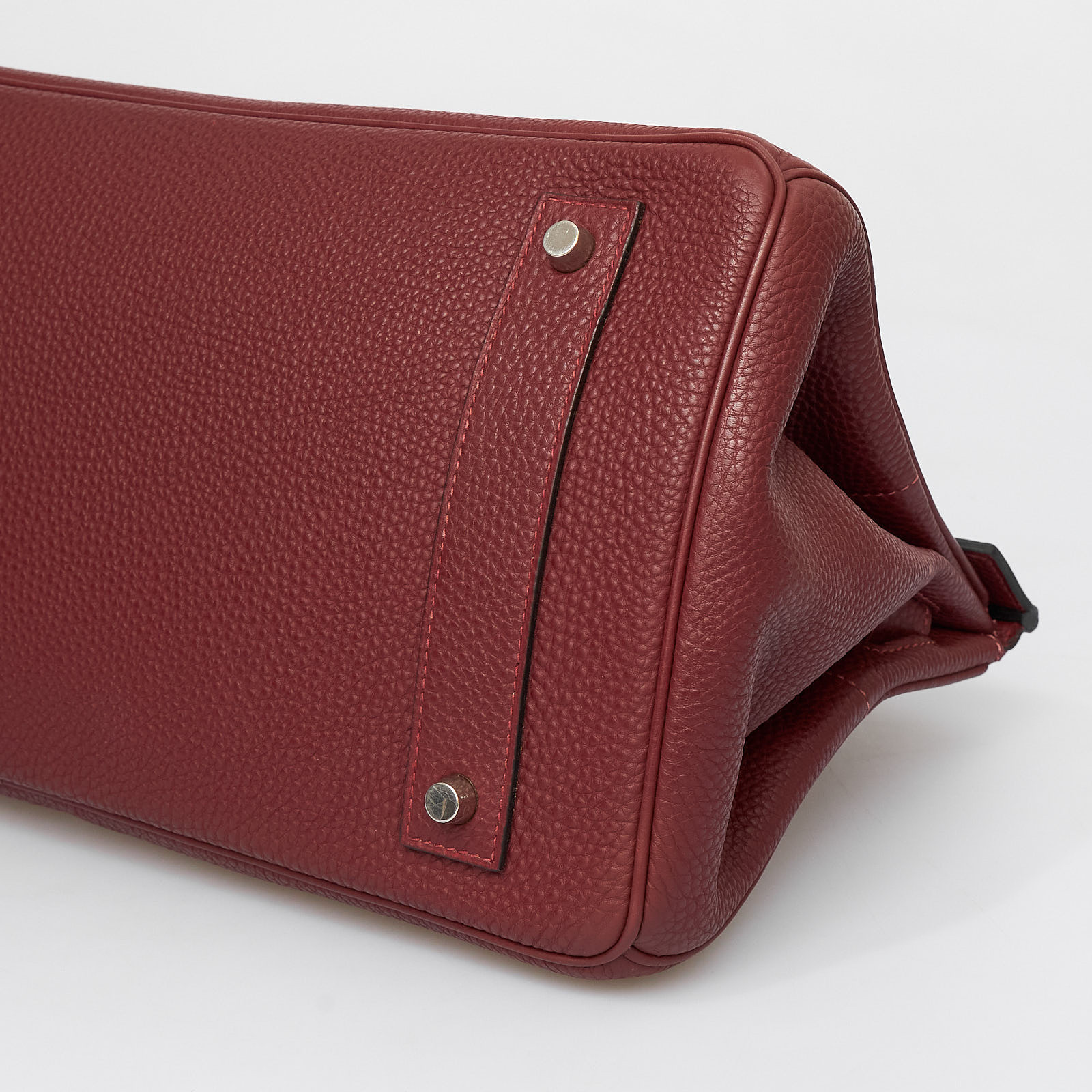 Сумка  бордового цвета Hermes - фото из каталога магазина брендовой одежды Second Friend Store Сумка Hermes - купить оригинал в секонд-хенде SFS - 7