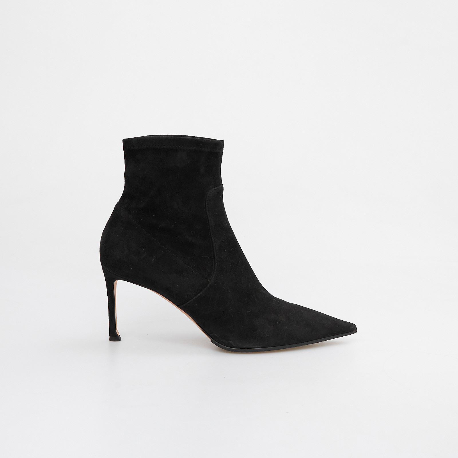 Ботильоны черного цвета Christian Dior - фото из каталога магазина брендовой одежды Second Friend Store Ботильоны Christian Dior - купить оригинал в секонд-хенде SFS - 1