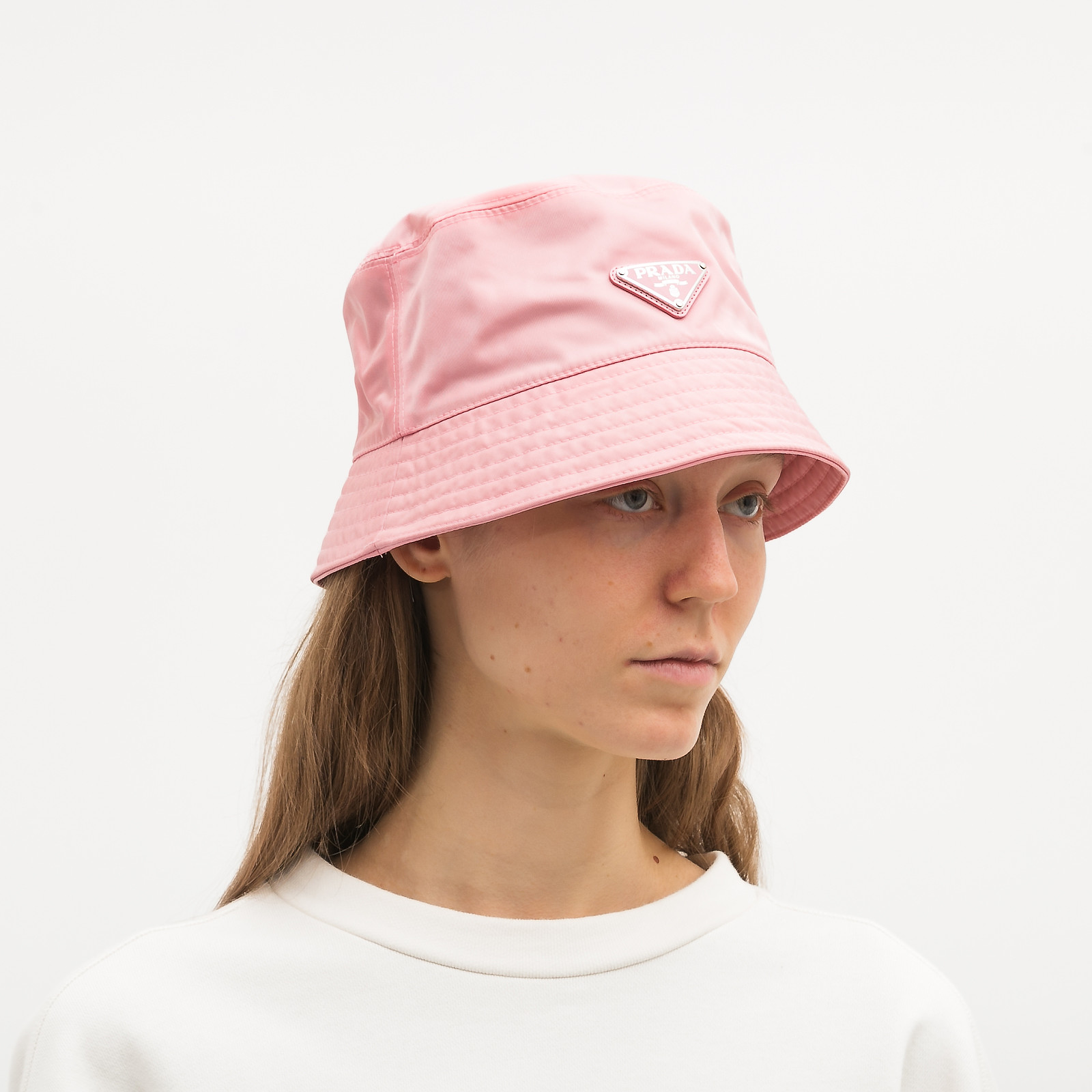 Панама розового цвета Prada - фото из каталога магазина брендовой одежды Second Friend Store Панама Prada - купить оригинал в секонд-хенде SFS - 2