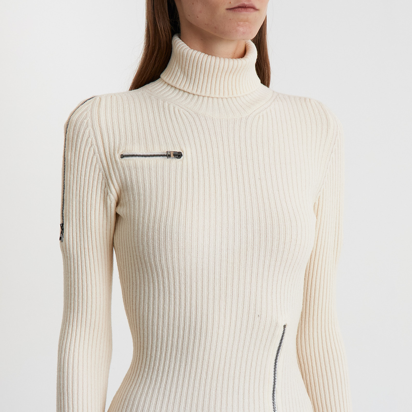 Платье бежевого цвета Tom Ford - фото из каталога магазина брендовой одежды Second Friend Store Платье Tom Ford - купить оригинал в секонд-хенде SFS - 4