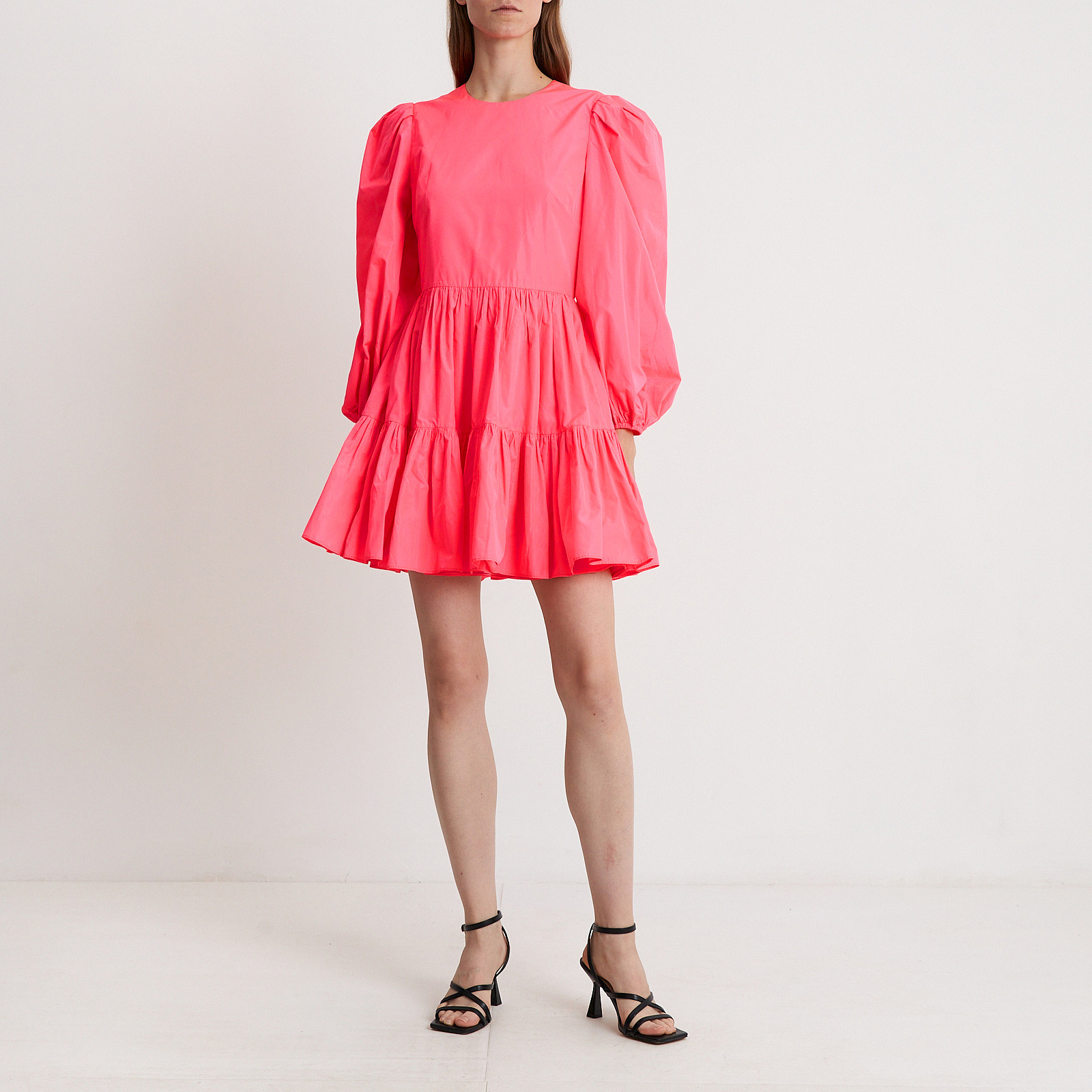 Платье розового цвета Valentino - фото из каталога магазина брендовой одежды Second Friend Store Платье Valentino - купить оригинал в секонд-хенде SFS - 2