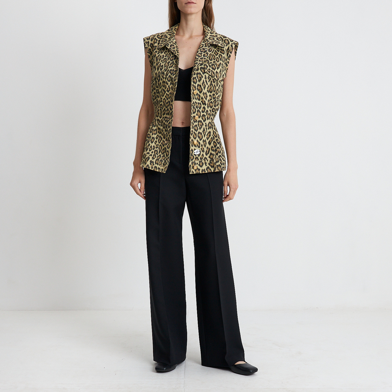 Жилет бежевого цвета Gaultier Junior - фото из каталога магазина брендовой одежды Second Friend Store Жилет Gaultier Junior - купить оригинал в секонд-хенде SFS - 2