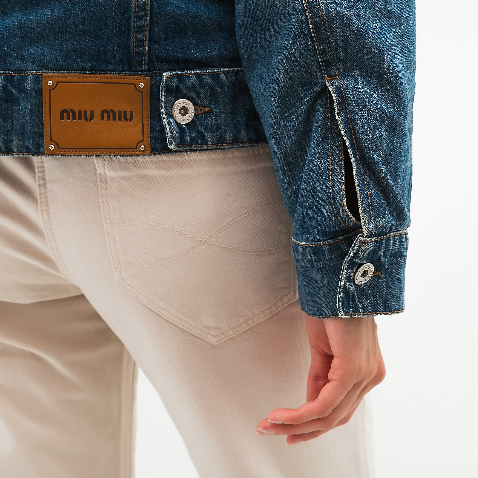 Джинсовая куртка Miu Miu - купить оригинал в секонд-хенде SFS