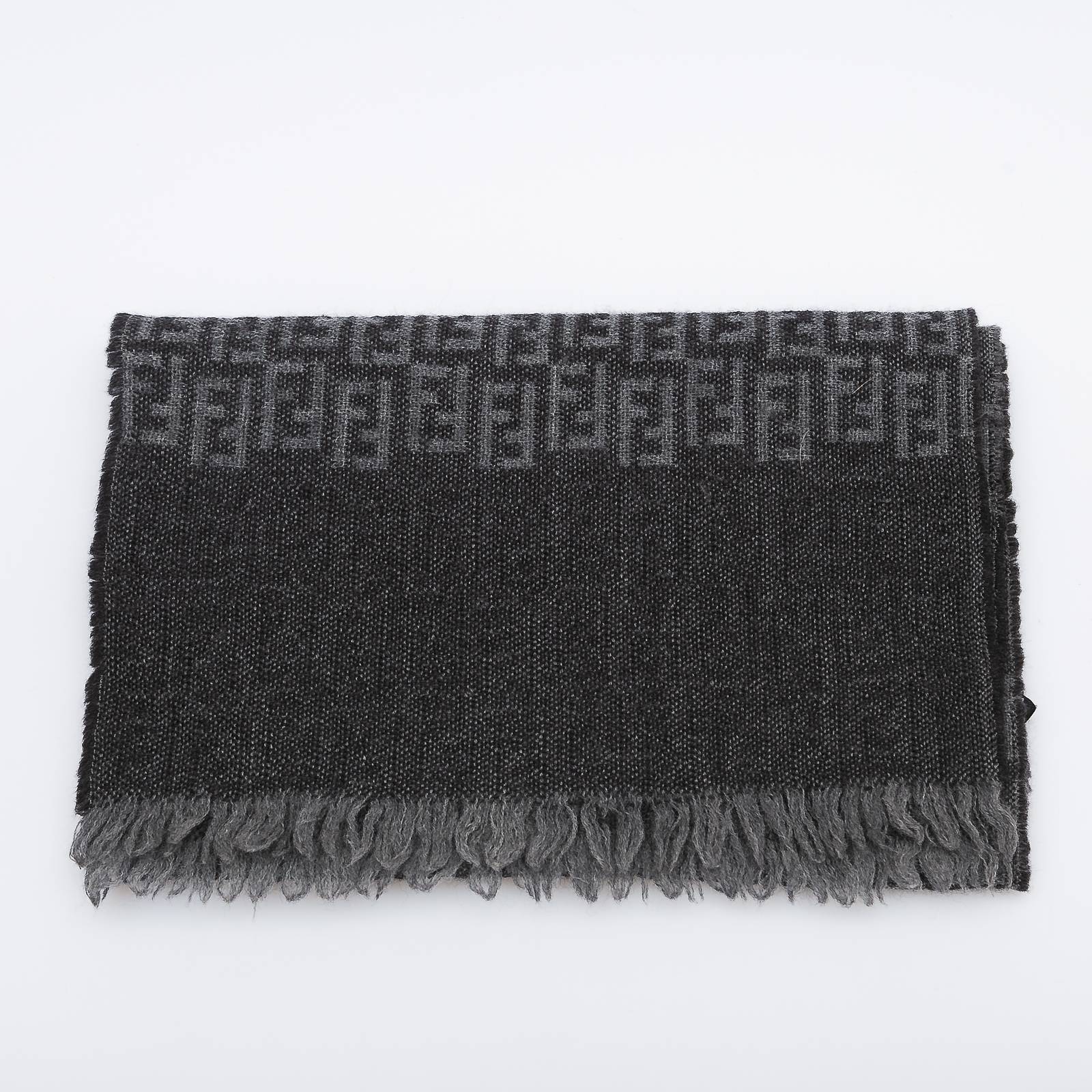 Шарф Fendi - купить оригинал в секонд-хенде SFS - 2