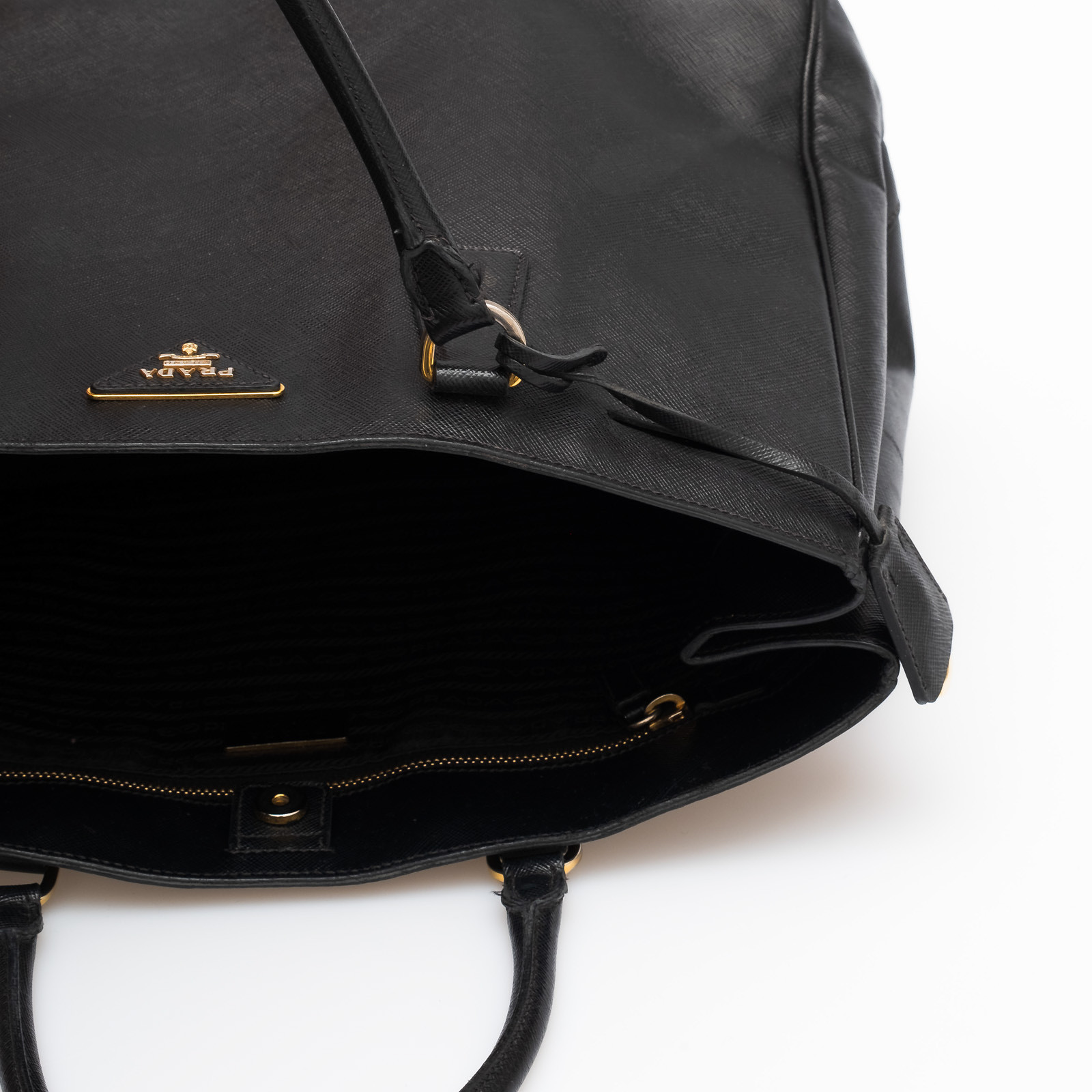 Сумка Prada - купить оригинал в секонд-хенде SFS - 8