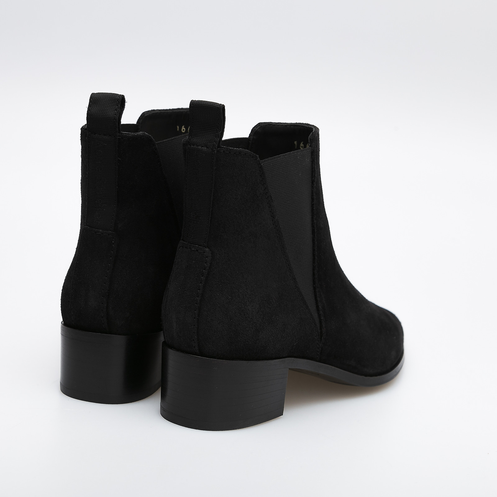 Ботильоны черного цвета Acne Studios - фото из каталога магазина брендовой одежды Second Friend Store Ботильоны Acne Studios - купить оригинал в секонд-хенде SFS - 3