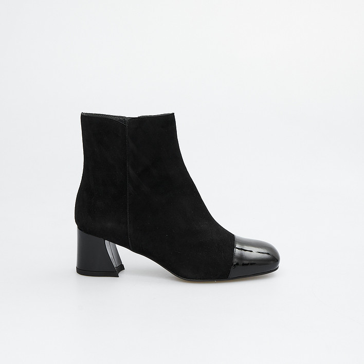 Ботильоны Stuart Weitzman