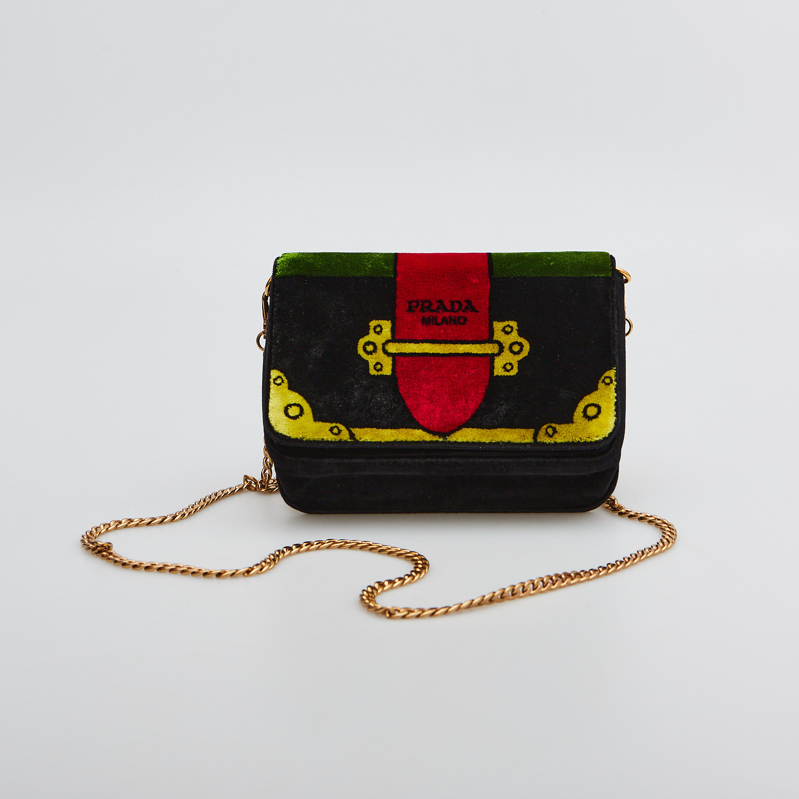 Сумка поясная черного цвета Prada - фото из каталога магазина брендовой одежды Second Friend Store Сумка поясная Prada - купить оригинал в секонд-хенде SFS - 4
