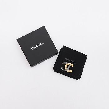 Брошь Chanel