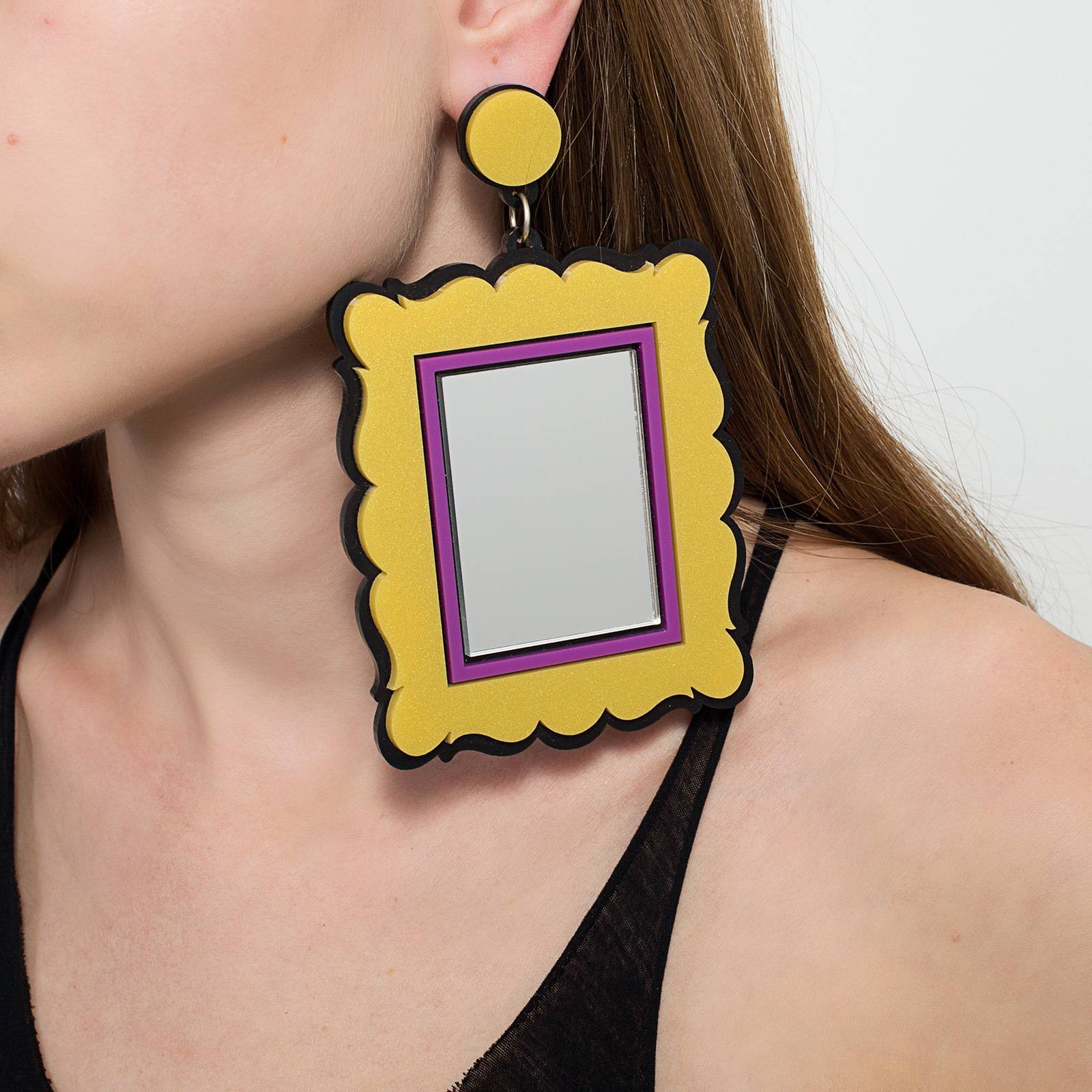 Клипсы Без названия - фото из каталога магазина брендовой одежды Second Friend Store Клипсы - купить оригинал в секонд-хенде SFS - 1