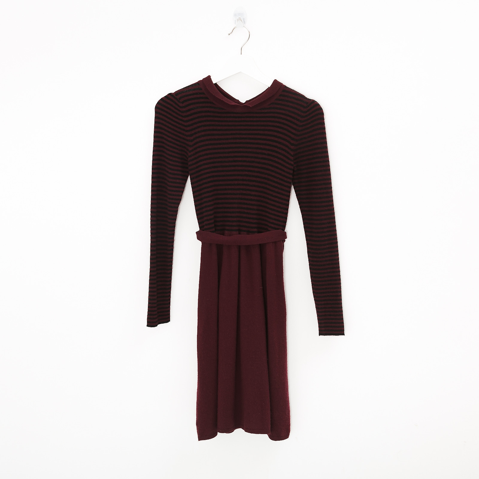 Платье бордового цвета Burberry - фото из каталога магазина брендовой одежды Second Friend Store Платье Burberry - купить оригинал в секонд-хенде SFS - 1