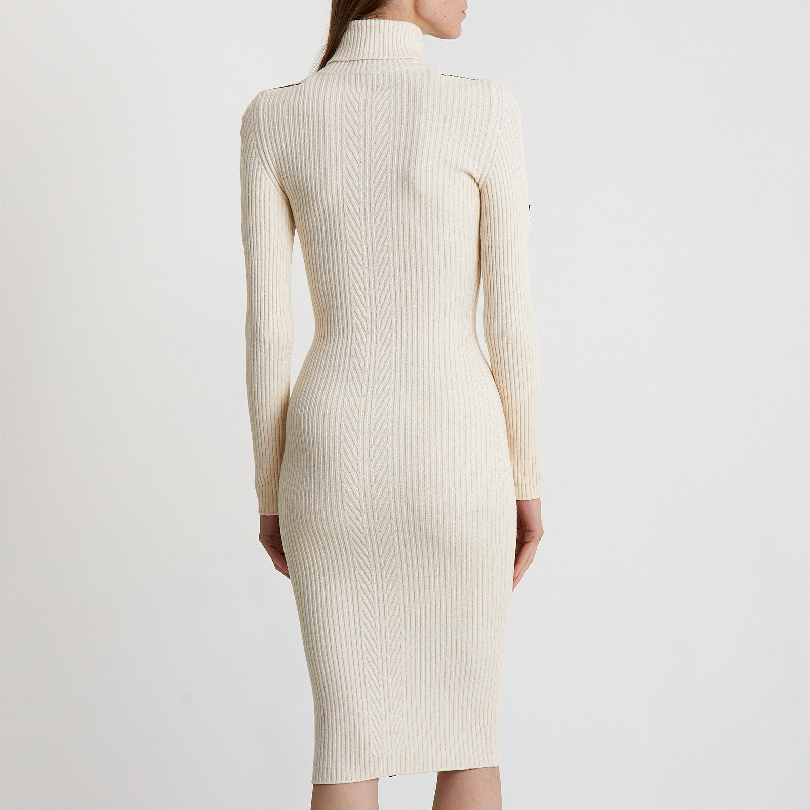 Платье бежевого цвета Tom Ford - фото из каталога магазина брендовой одежды Second Friend Store Платье Tom Ford - купить оригинал в секонд-хенде SFS - 3