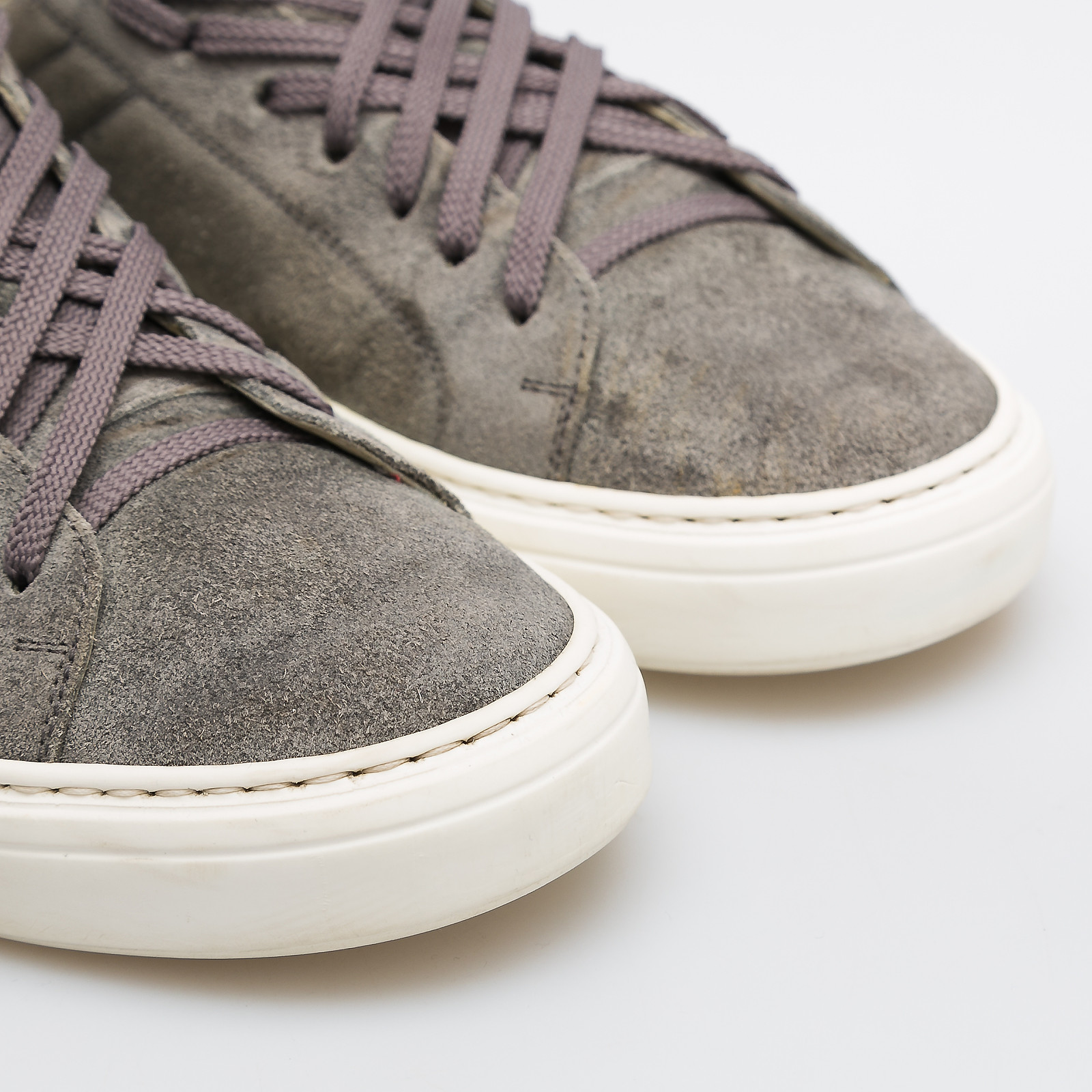 Кеды серого цвета Brunello Cucinelli - фото из каталога магазина брендовой одежды Second Friend Store Кеды Brunello Cucinelli - купить оригинал в секонд-хенде SFS - 4