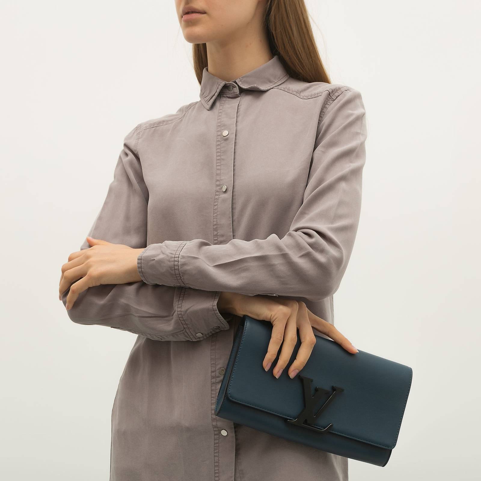 Клатч Louis Vuitton - купить оригинал в секонд-хенде SFS