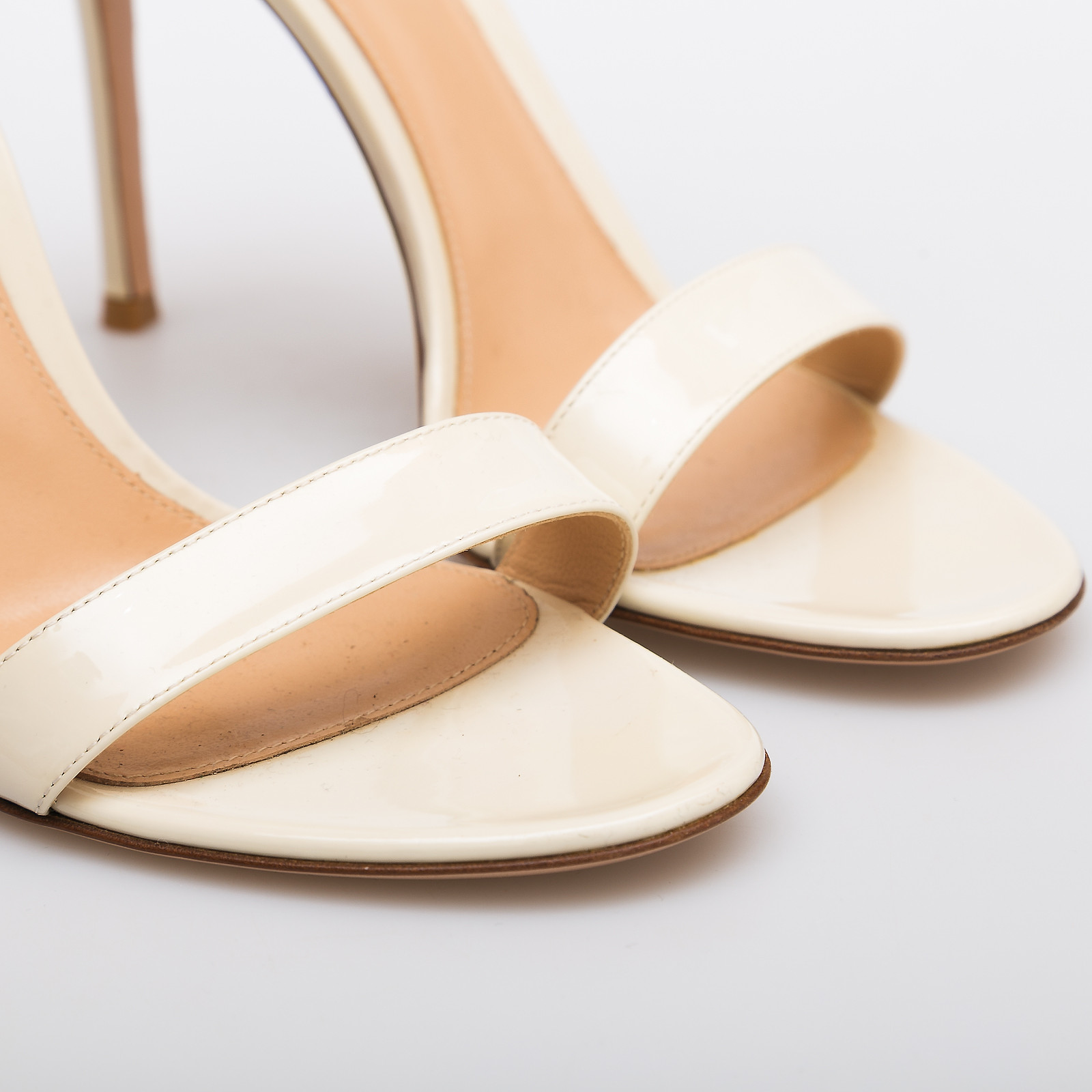 Босоножки Gianvito Rossi - купить оригинал в секонд-хенде SFS - 4