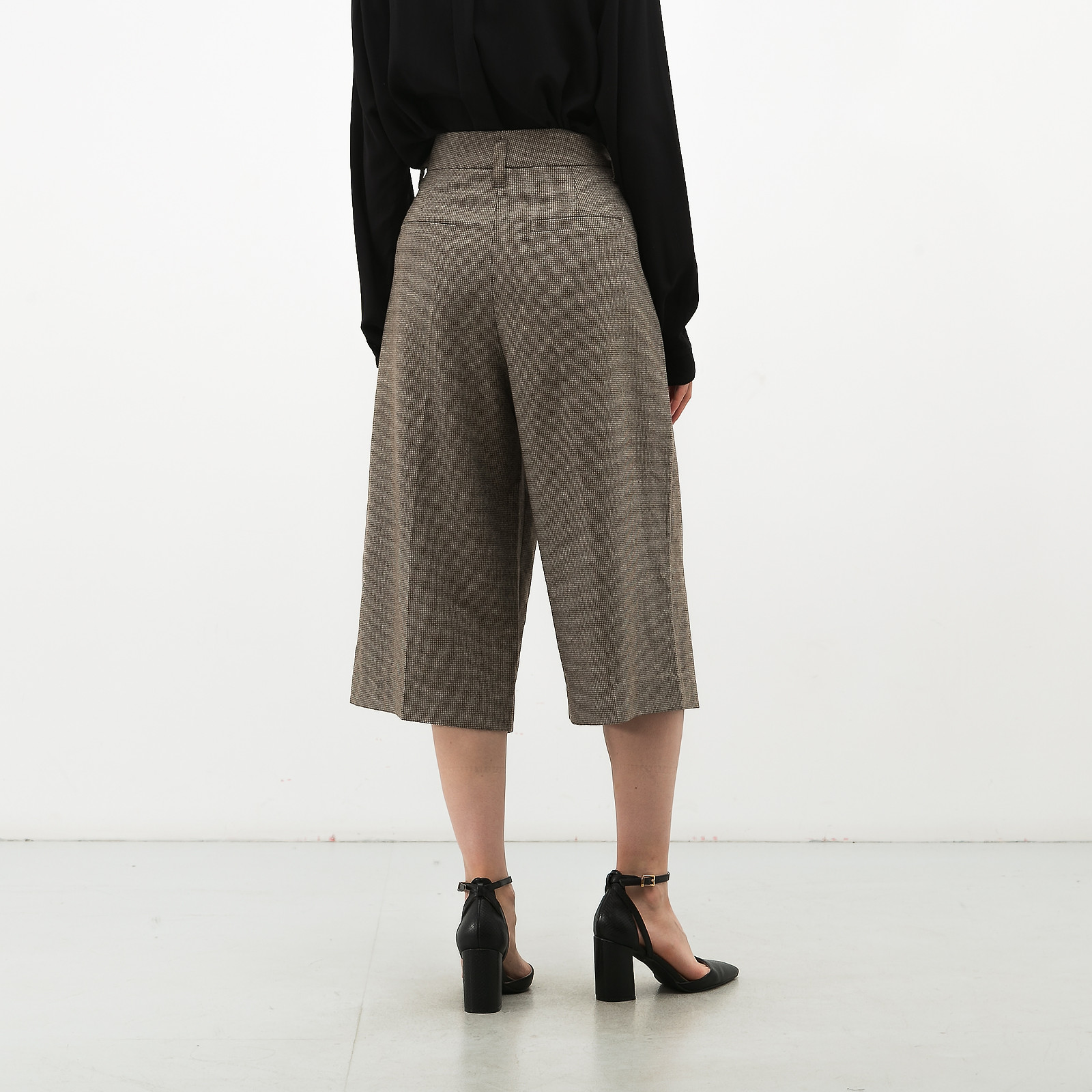 Шорты Brunello Cucinelli - купить оригинал в секонд-хенде SFS - 2