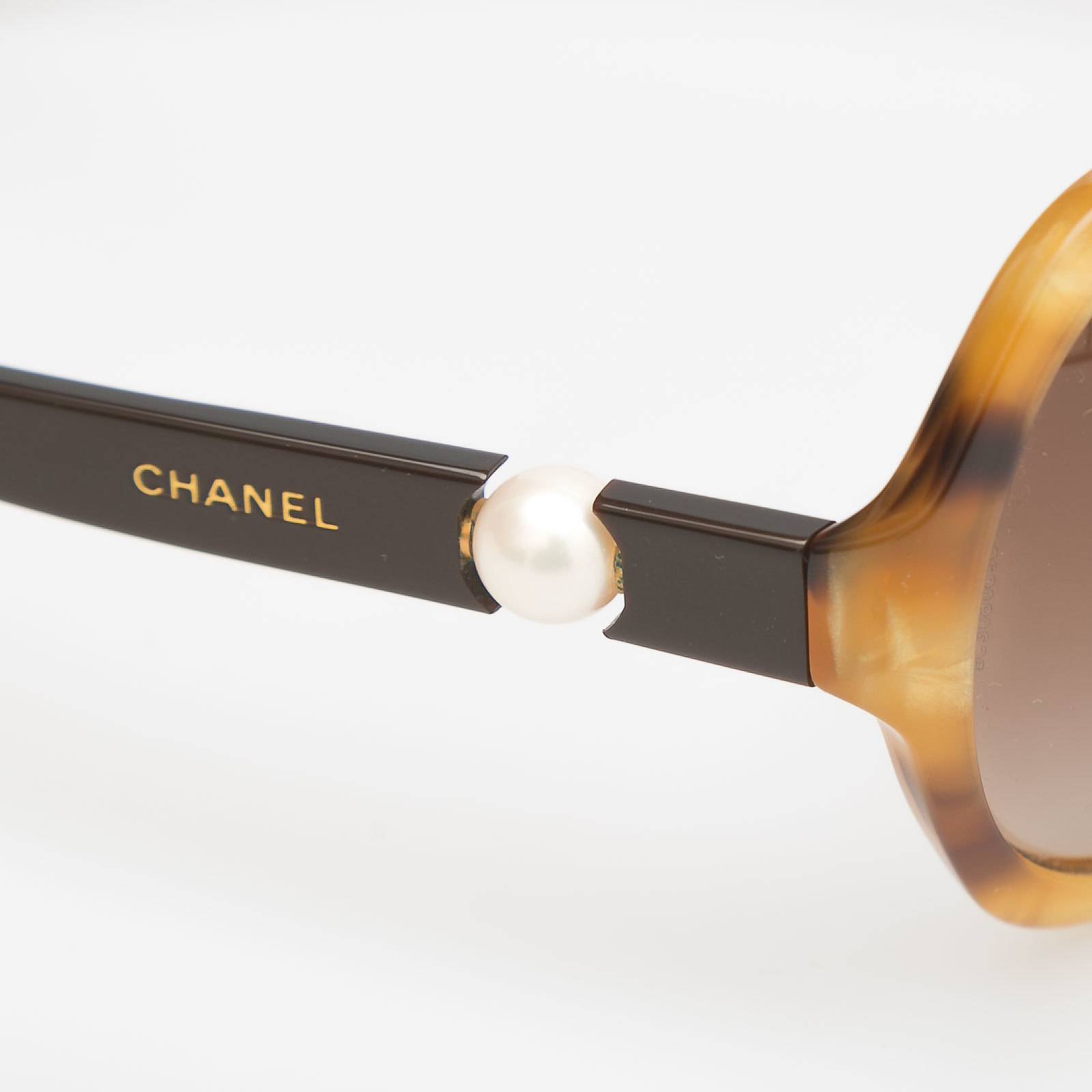 Очки Chanel - купить оригинал в секонд-хенде SFS