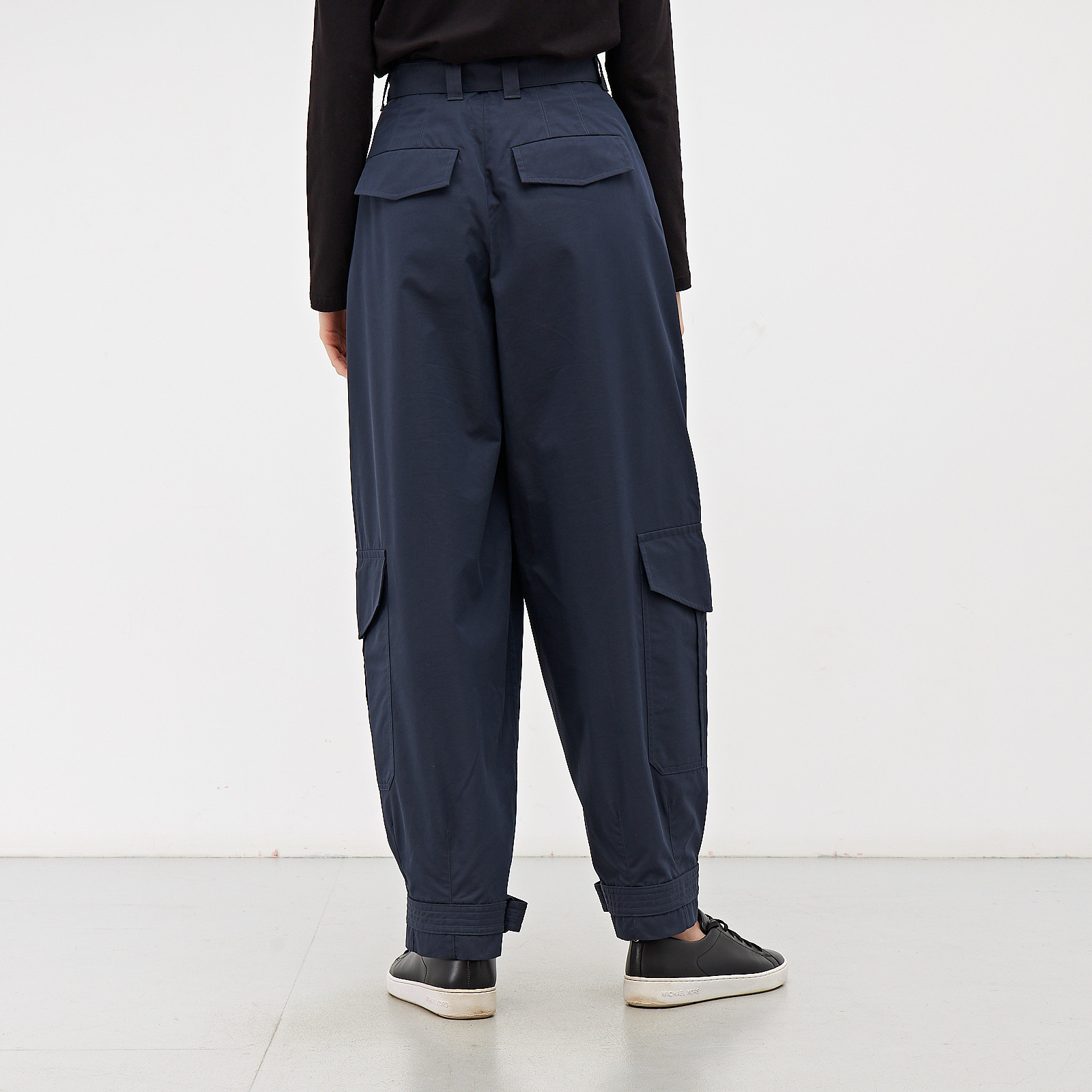 Брюки синего цвета Jil Sander - фото из каталога магазина брендовой одежды Second Friend Store Брюки Jil Sander - купить оригинал в секонд-хенде SFS - 3