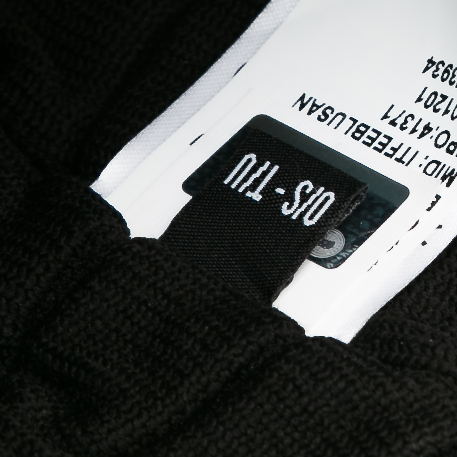 Шапка Canada Goose - купить оригинал в секонд-хенде SFS - 4