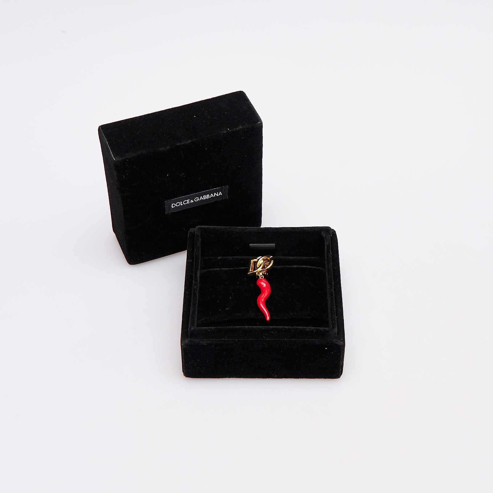 Серьга Dolce&Gabbana - купить оригинал в секонд-хенде SFS - 3