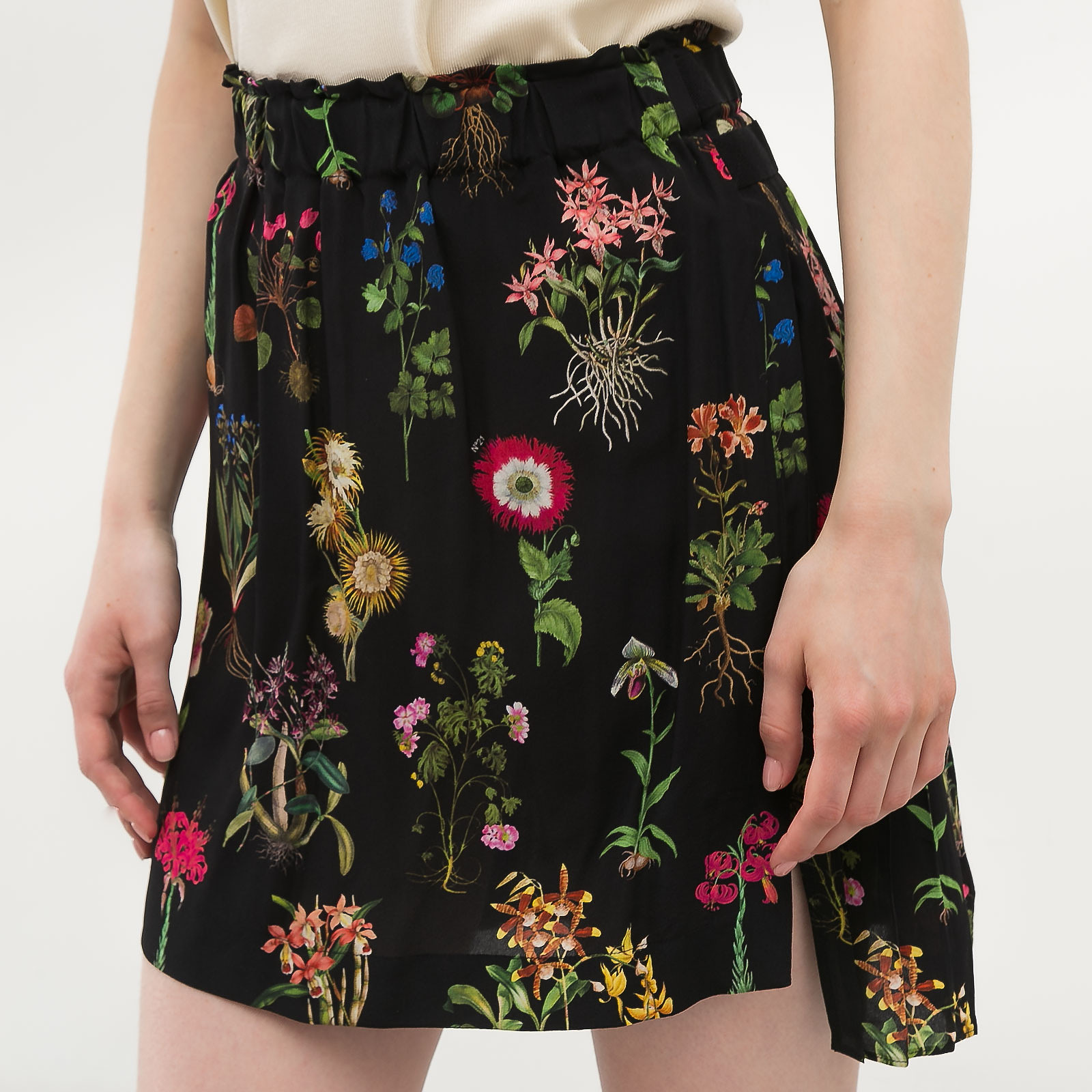 Юбка черного цвета N21 - фото из каталога магазина брендовой одежды Second Friend Store Юбка N21 - купить оригинал в секонд-хенде SFS - 4