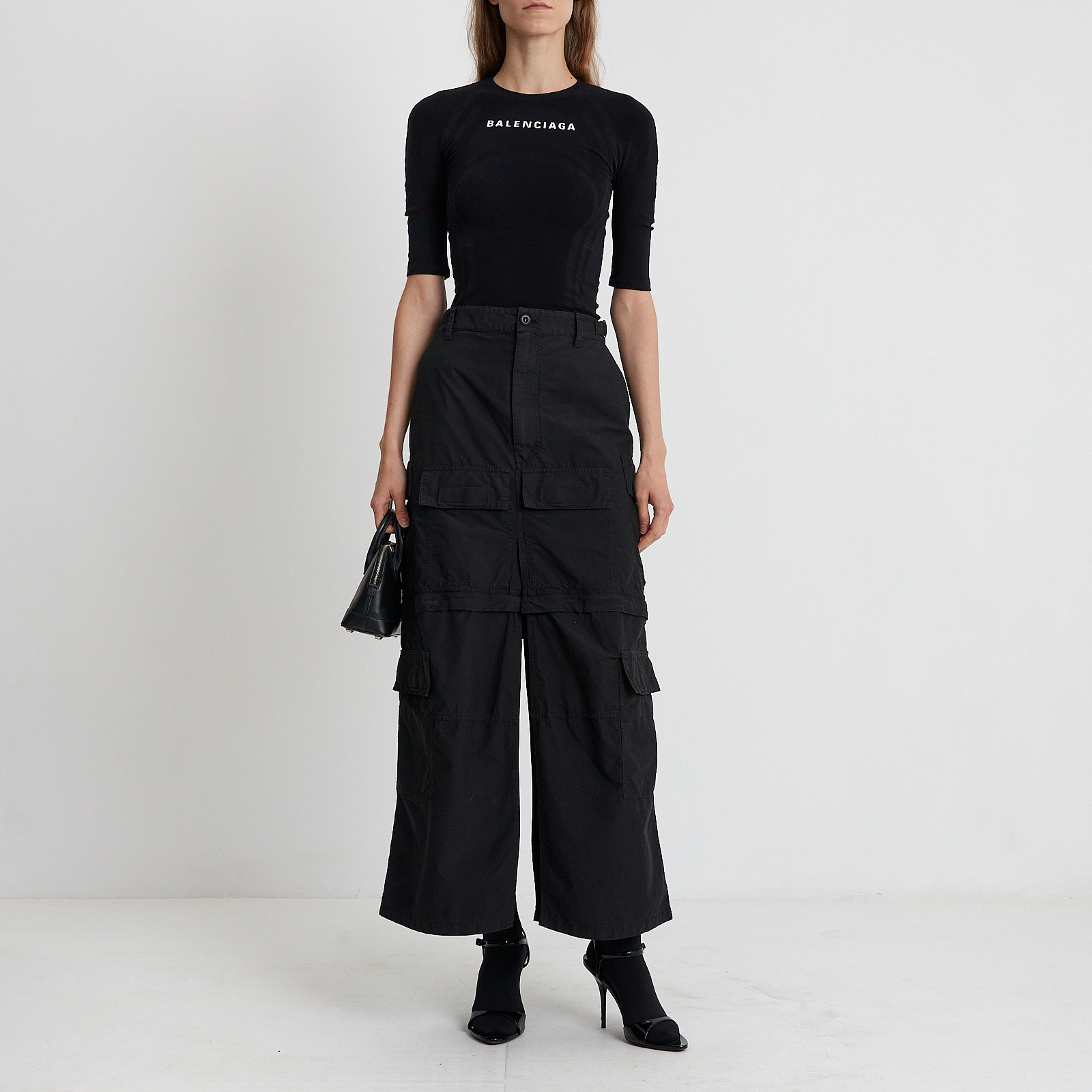 Юбка черного цвета Balenciaga - фото из каталога магазина брендовой одежды Second Friend Store Юбка Balenciaga - купить оригинал в секонд-хенде SFS - 3