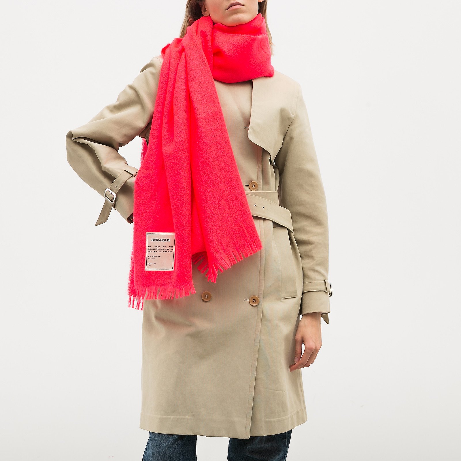 Шарф розового цвета Zadig & Voltaire - фото из каталога магазина брендовой одежды Second Friend Store Шарф Zadig & Voltaire - купить оригинал в секонд-хенде SFS - 2