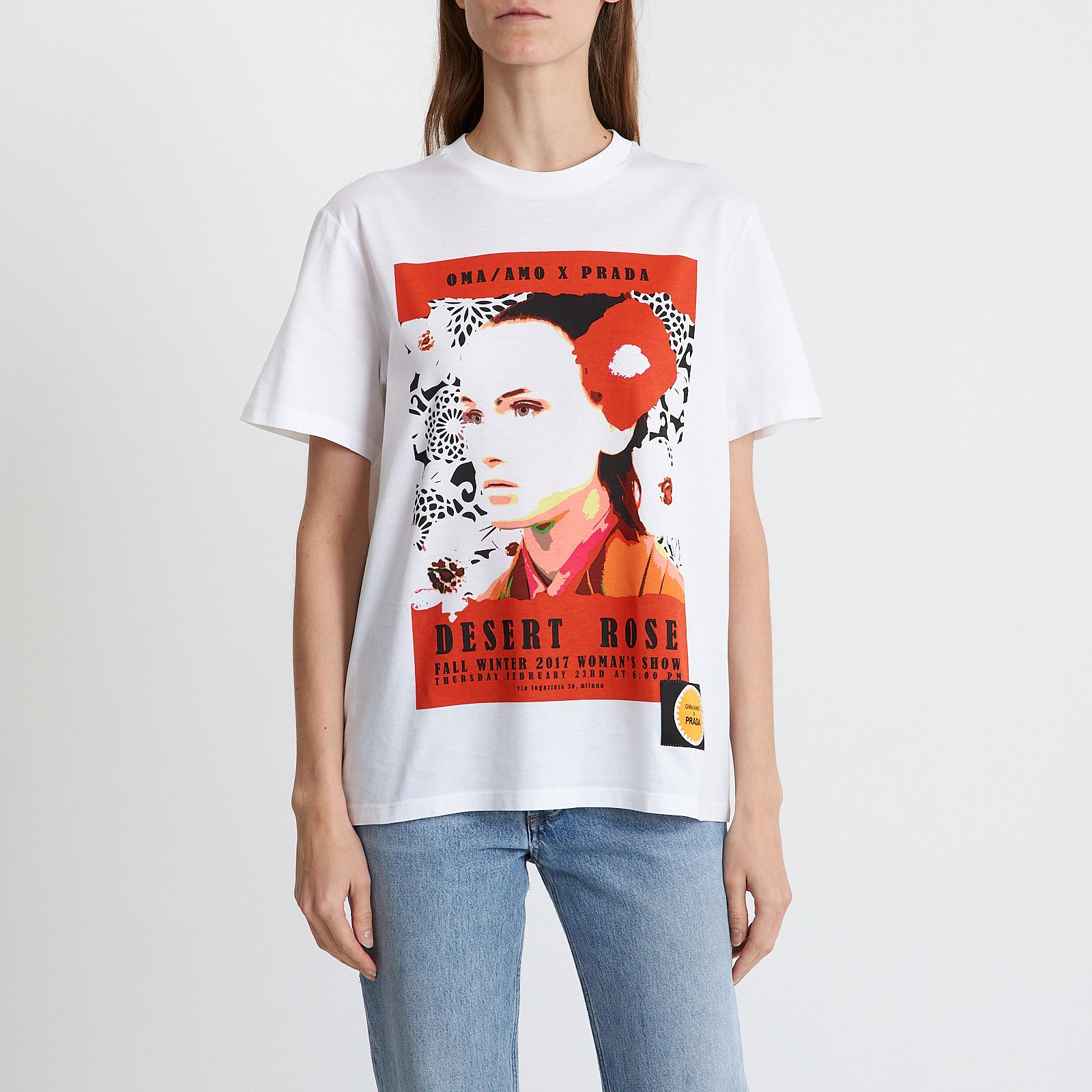 Футболка белого цвета Prada - фото из каталога магазина брендовой одежды Second Friend Store Футболка Prada - купить оригинал в секонд-хенде SFS - 1