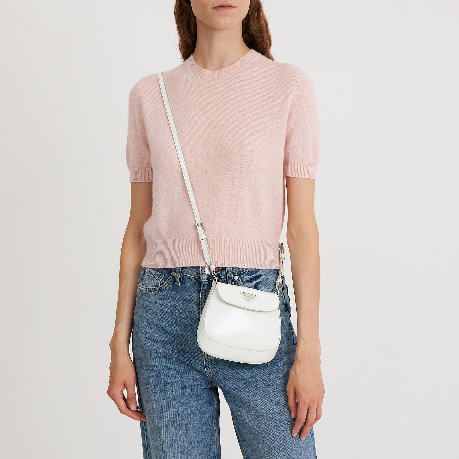 Сумка белого цвета Prada - фото из каталога магазина брендовой одежды Second Friend Store Сумка Prada - купить оригинал в секонд-хенде SFS - 2