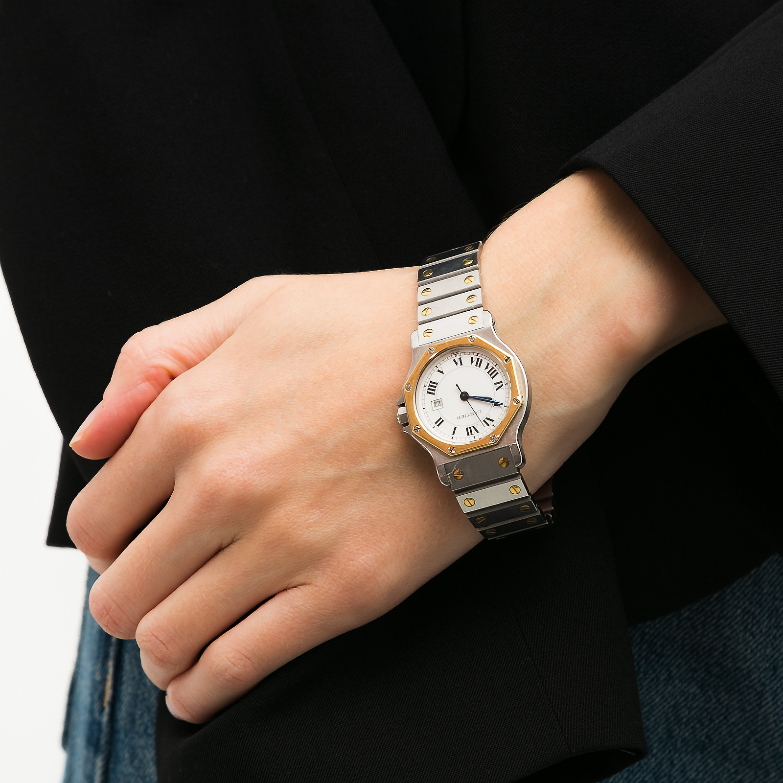 Часы серебряного цвета Cartier - фото из каталога магазина брендовой одежды Second Friend Store Часы Cartier - купить оригинал в секонд-хенде SFS - 2