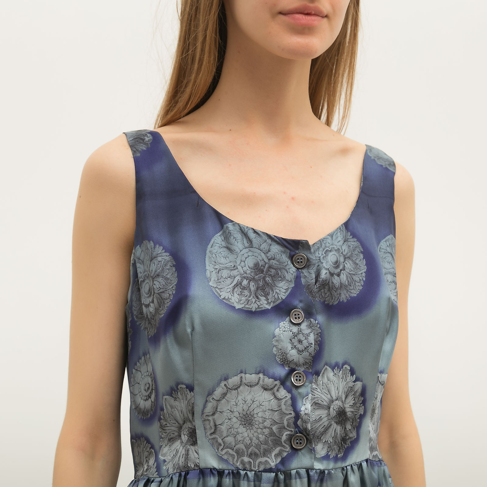 Платье синего цвета Prada - фото из каталога магазина брендовой одежды Second Friend Store Платье Prada - купить оригинал в секонд-хенде SFS - 4