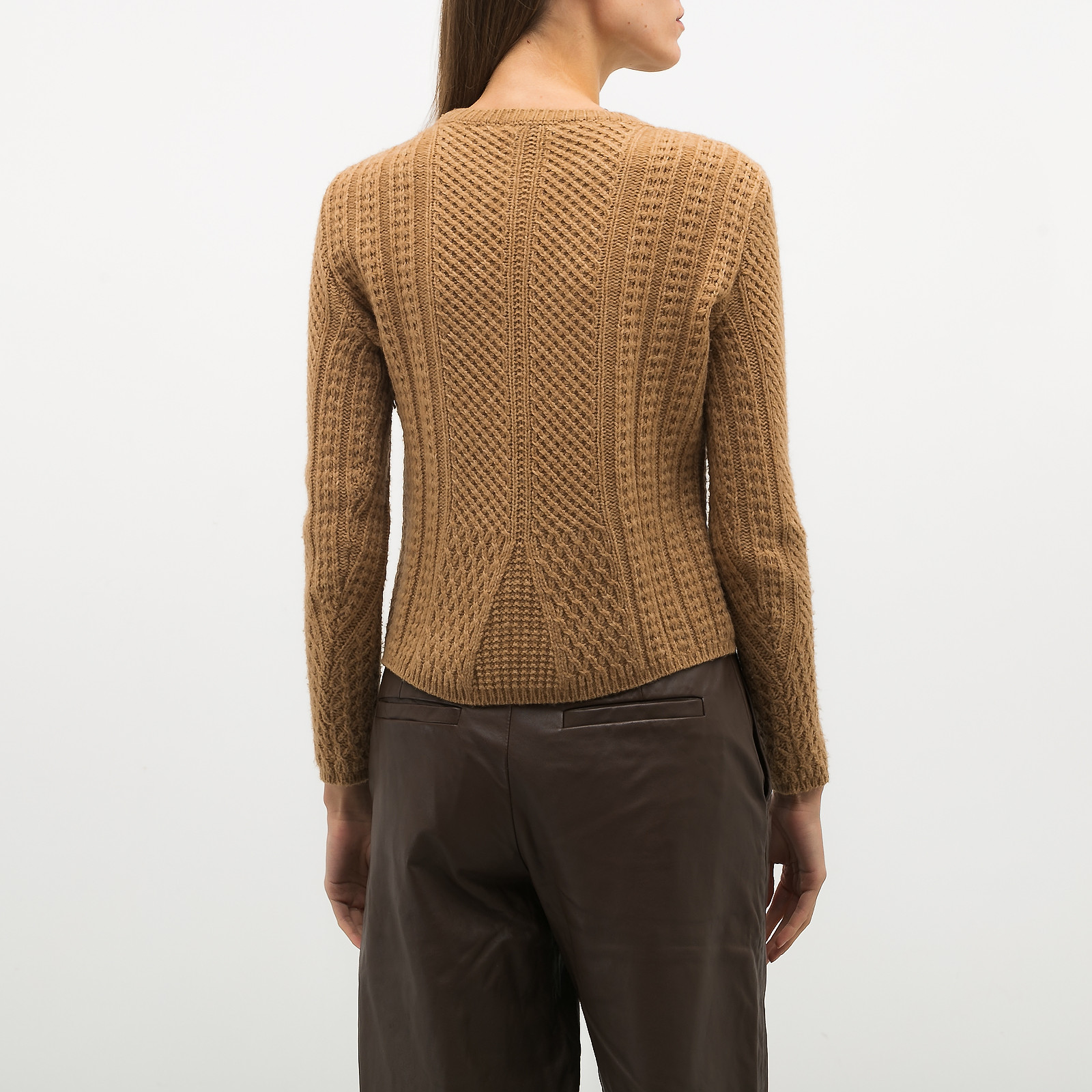 Свитер бежевого цвета Max Mara - фото из каталога магазина брендовой одежды Second Friend Store Свитер Max Mara - купить оригинал в секонд-хенде SFS - 3