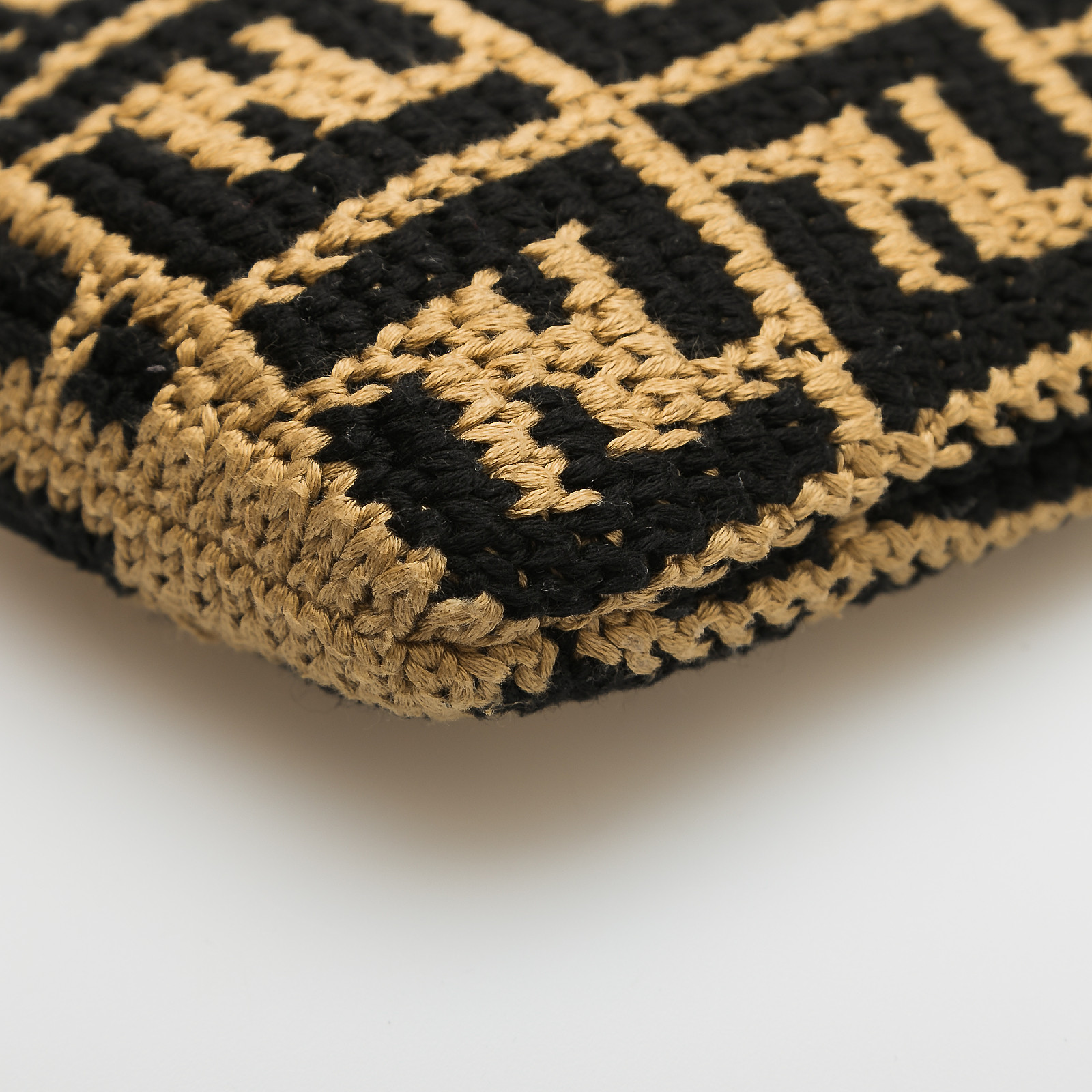 Сумка коричневого цвета Fendi - фото из каталога магазина брендовой одежды Second Friend Store Сумка Fendi - купить оригинал в секонд-хенде SFS - 7