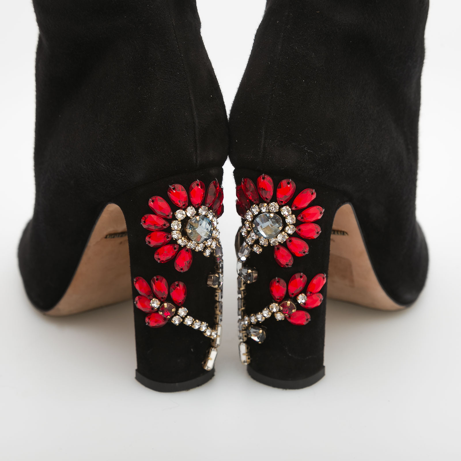 Ботильоны черного цвета Dolce&Gabbana - фото из каталога магазина брендовой одежды Second Friend Store Ботильоны Dolce&Gabbana - купить оригинал в секонд-хенде SFS - 5