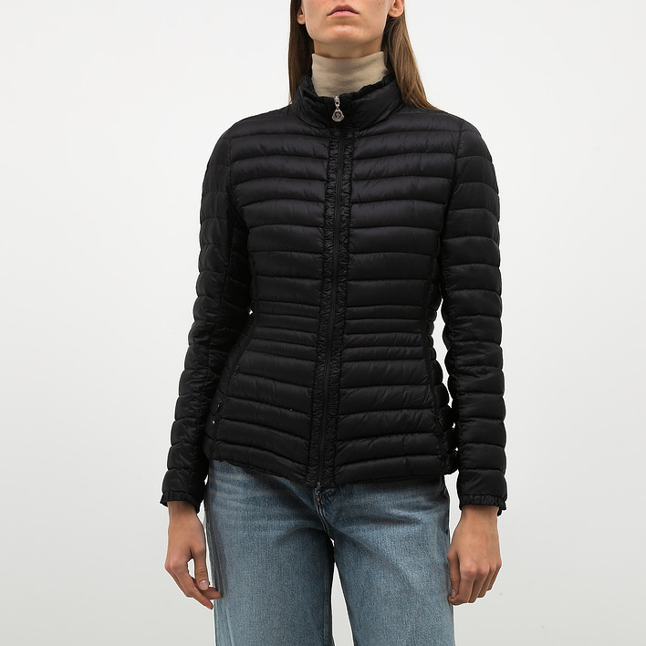 Пуховик Moncler