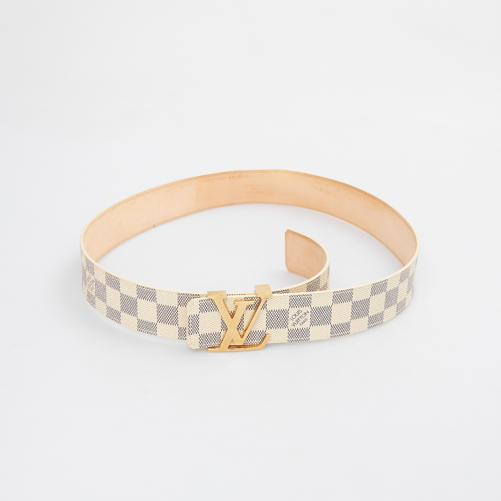 Ремень белого цвета Louis Vuitton - фото из каталога магазина брендовой одежды Second Friend Store Ремень Louis Vuitton - купить оригинал в секонд-хенде SFS - 3