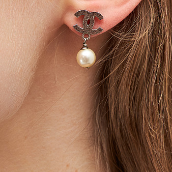 Серьги Chanel