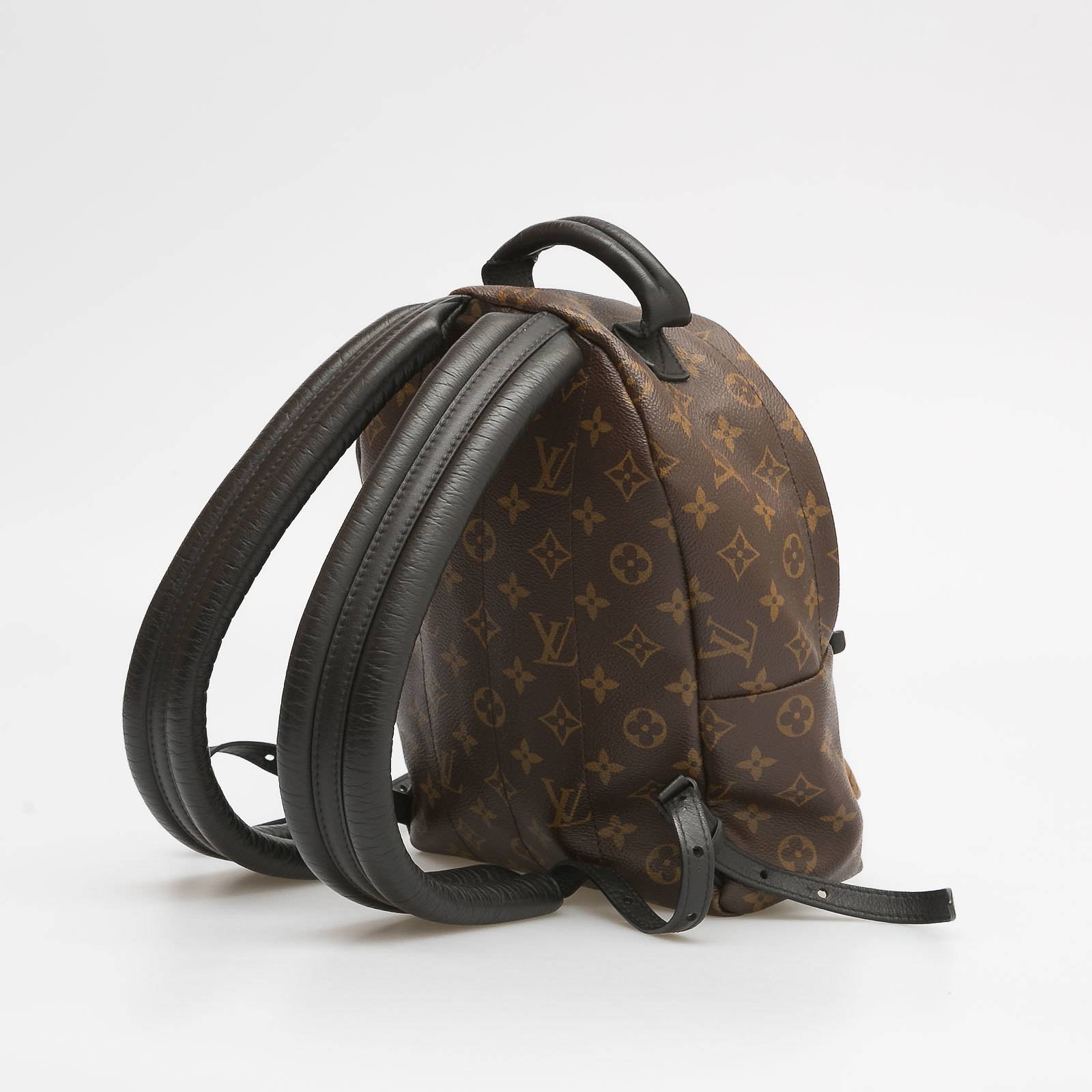 Рюкзак Louis Vuitton - купить оригинал в секонд-хенде SFS