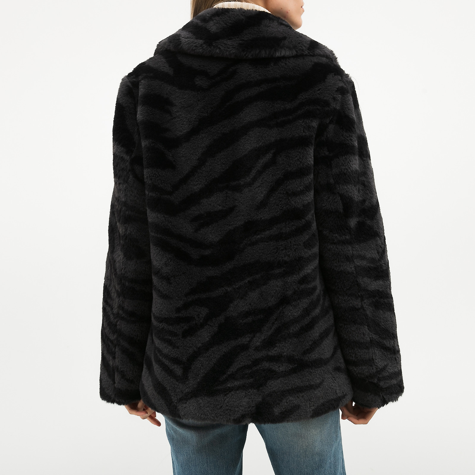 Шуба серого цвета Zadig & Voltaire - фото из каталога магазина брендовой одежды Second Friend Store Шуба Zadig & Voltaire - купить оригинал в секонд-хенде SFS - 3
