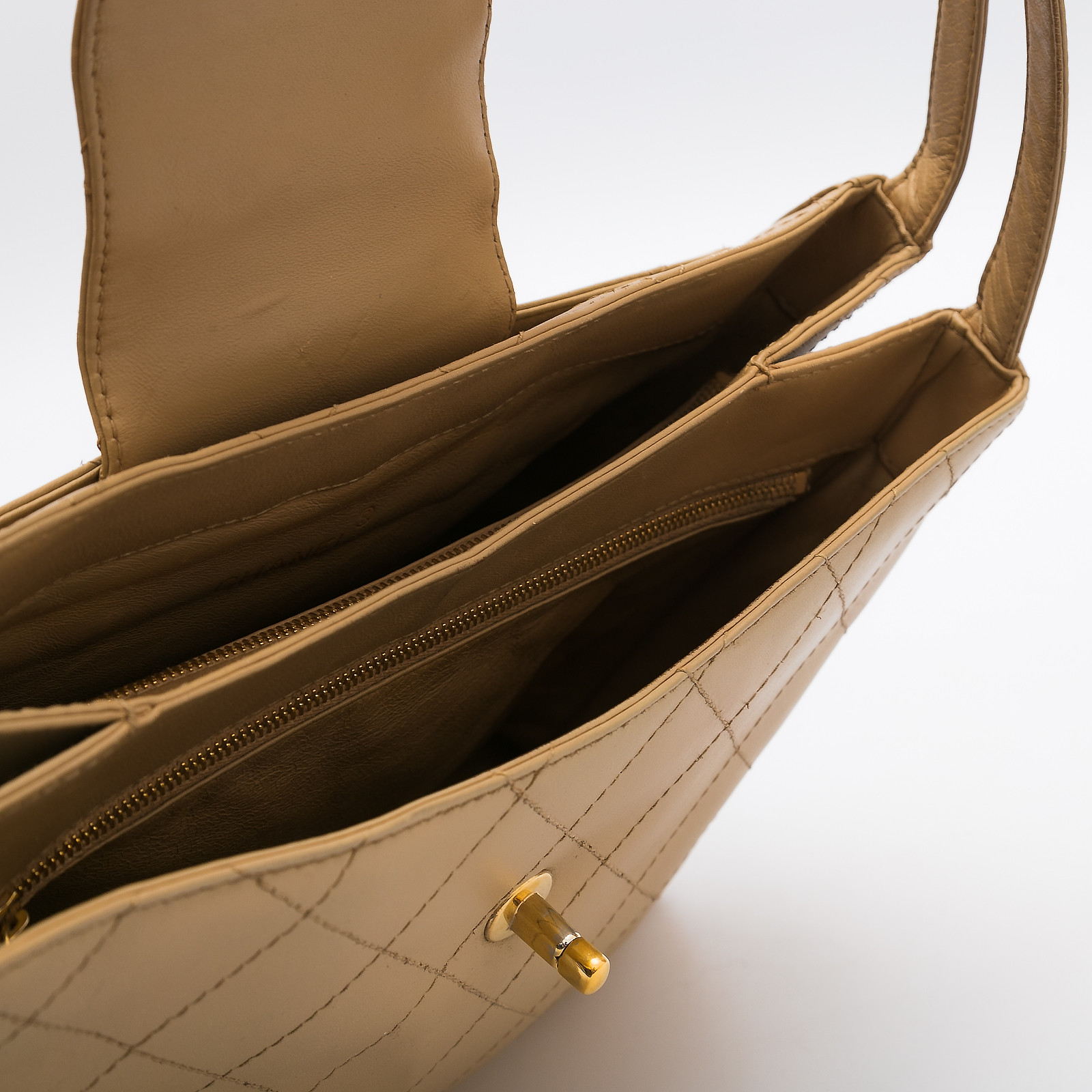 Сумка Chanel - купить оригинал в секонд-хенде SFS - 5