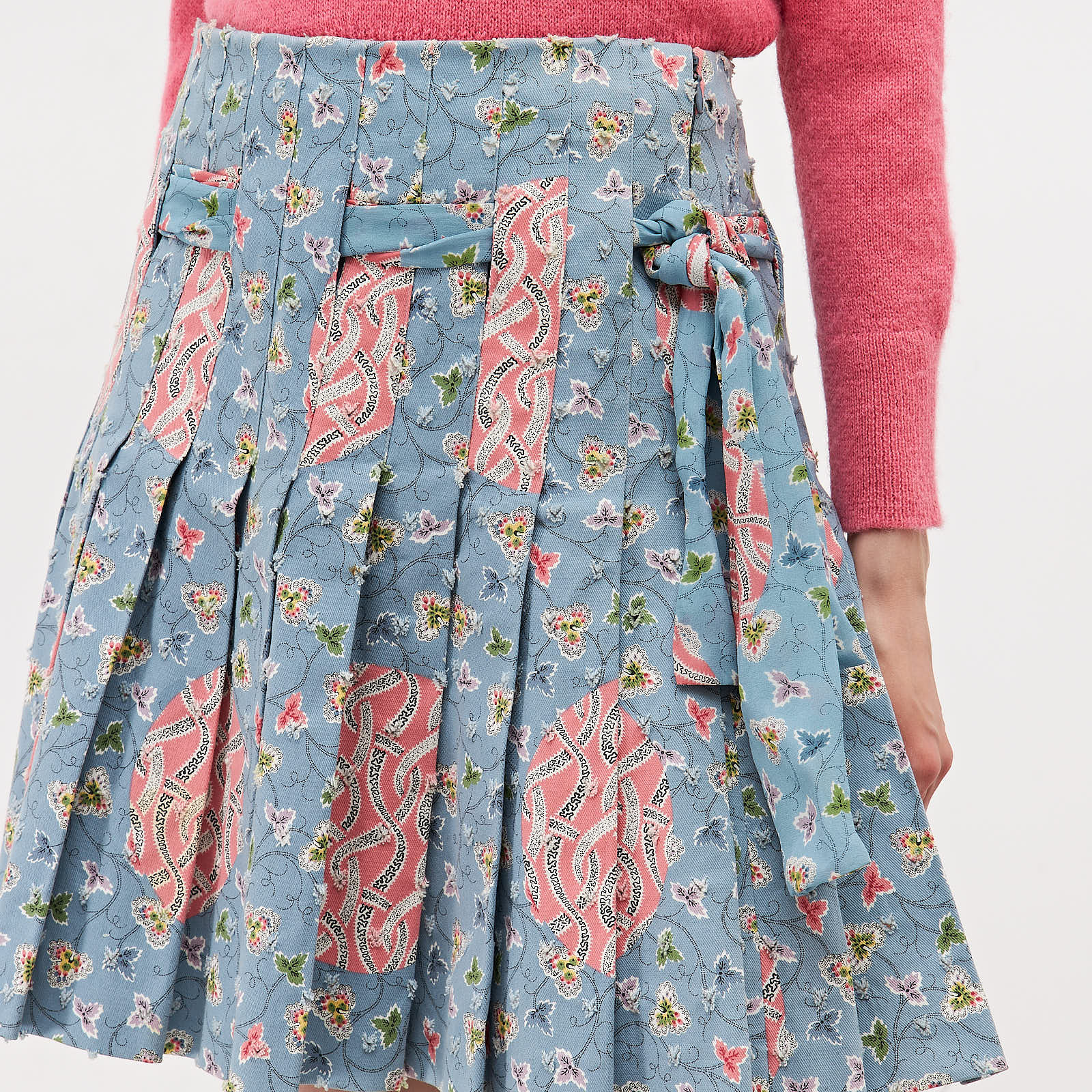 Юбка голубого цвета Christian Dior - фото из каталога магазина брендовой одежды Second Friend Store Юбка Christian Dior - купить оригинал в секонд-хенде SFS - 4