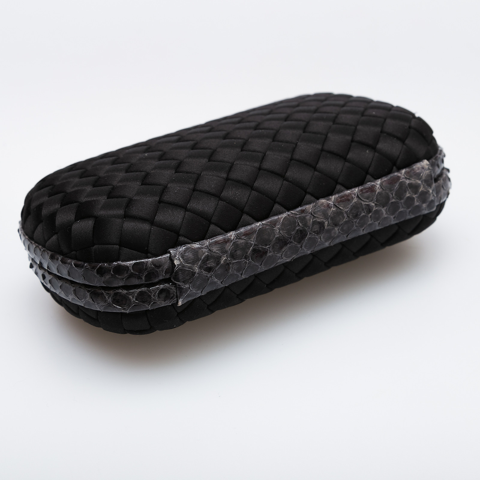 Клатч Bottega Veneta - купить оригинал в секонд-хенде SFS - 4