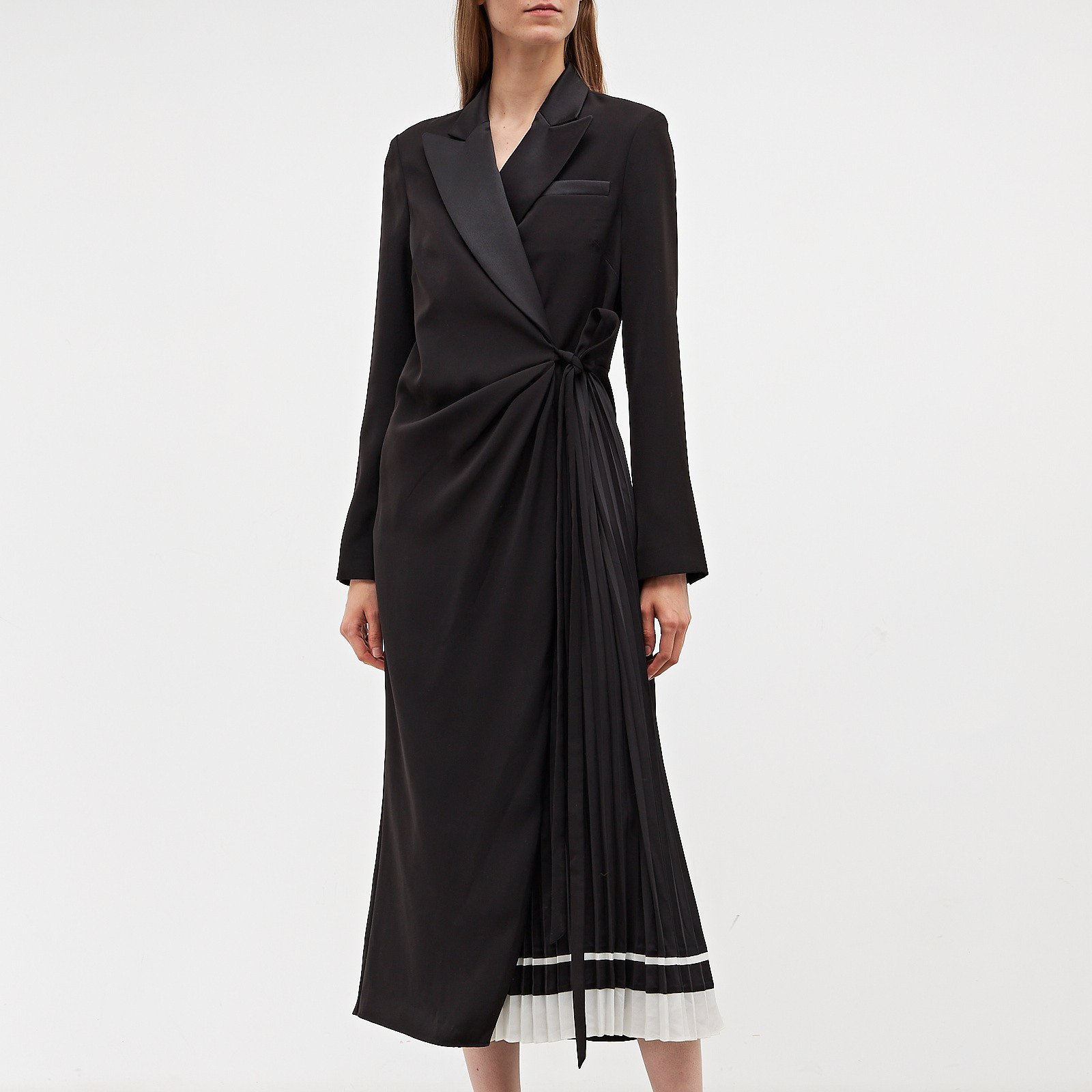 Платье черного цвета Self-Portrait - фото из каталога магазина брендовой одежды Second Friend Store Платье Self-Portrait - купить оригинал в секонд-хенде SFS - 1