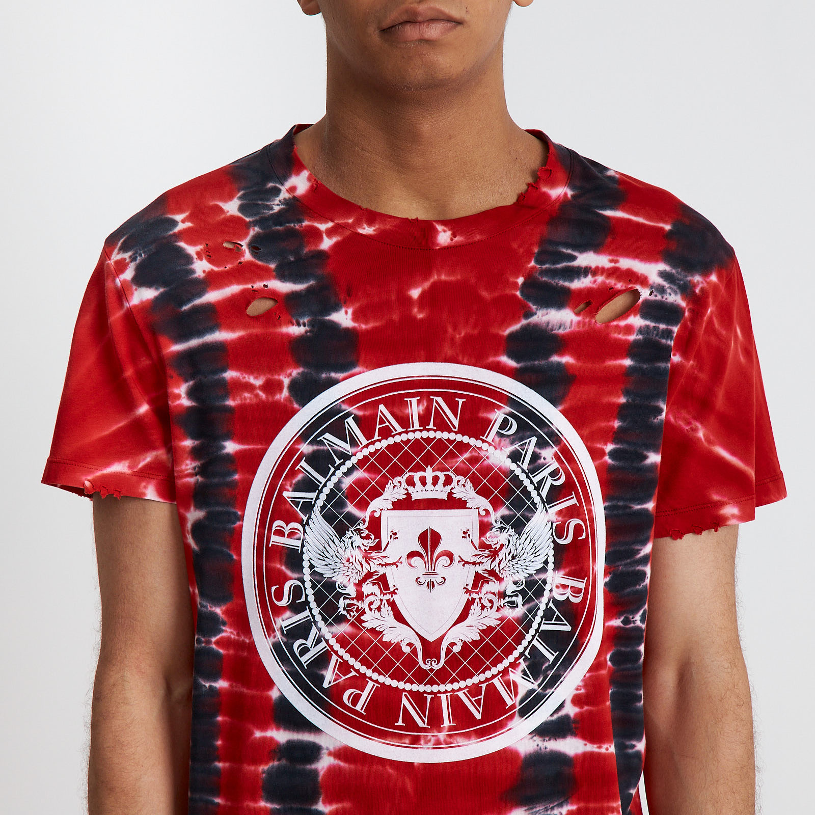 Футболка красного цвета Balmain - фото из каталога магазина брендовой одежды Second Friend Store Футболка Balmain - купить оригинал в секонд-хенде SFS - 4