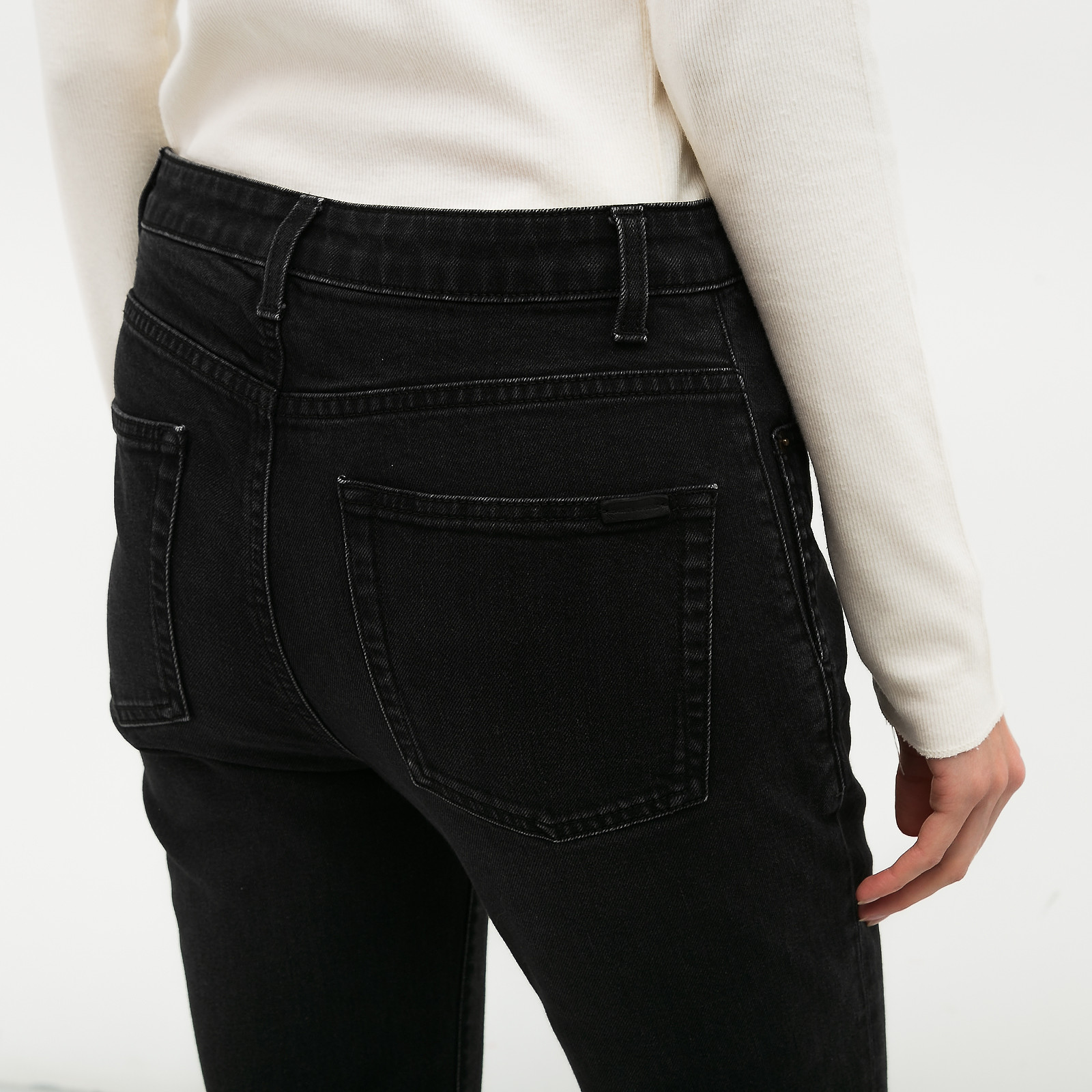 Джинсы Saint Laurent - купить оригинал в секонд-хенде SFS - 3