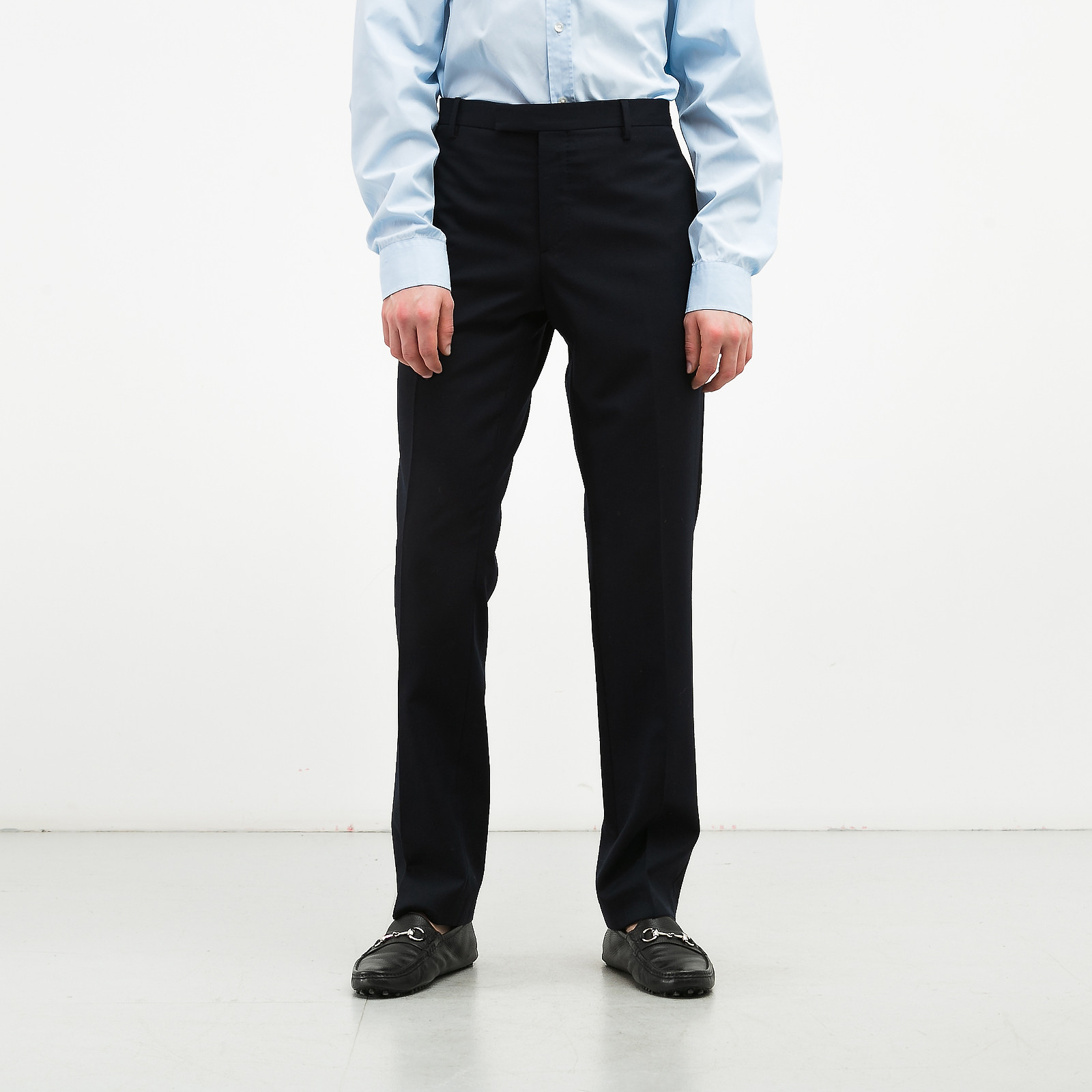 Брюки синего цвета Saint Laurent - фото из каталога магазина брендовой одежды Second Friend Store Брюки Saint Laurent - купить оригинал в секонд-хенде SFS - 1