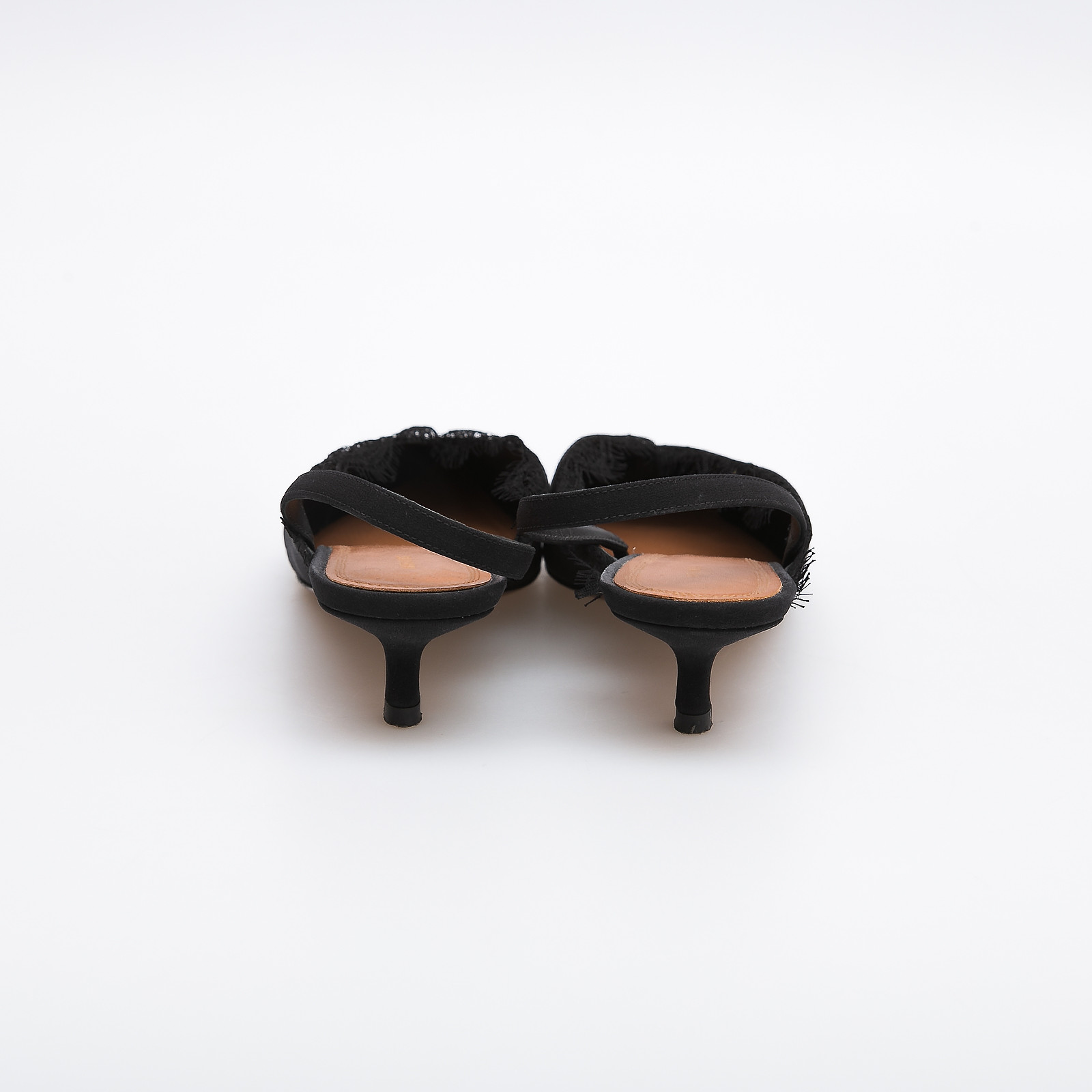 Туфли черного цвета Neous - фото из каталога магазина брендовой одежды Second Friend Store Туфли Neous - купить оригинал в секонд-хенде SFS - 3